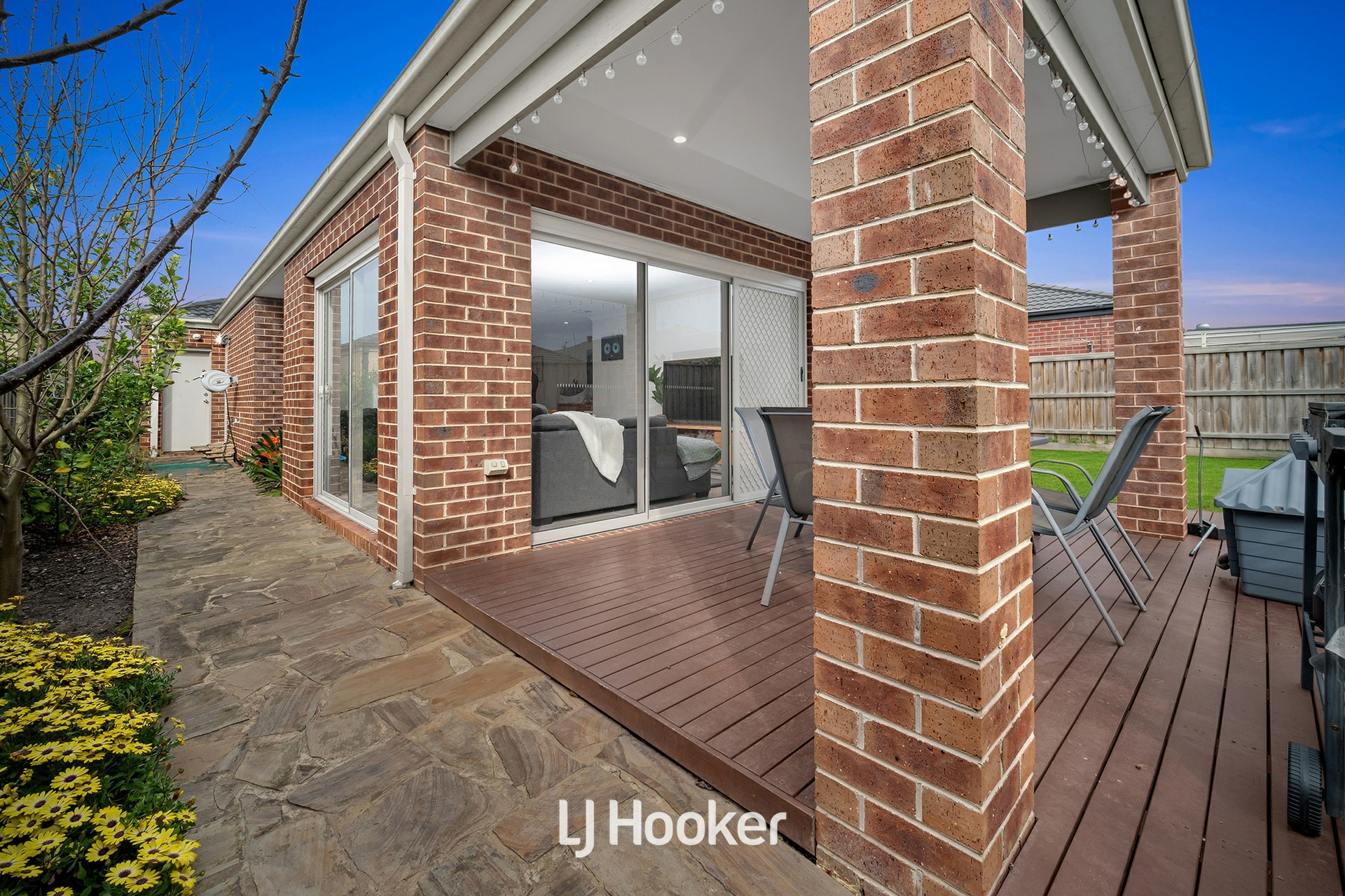 11 Barrier Parade, CLYDE NORTH