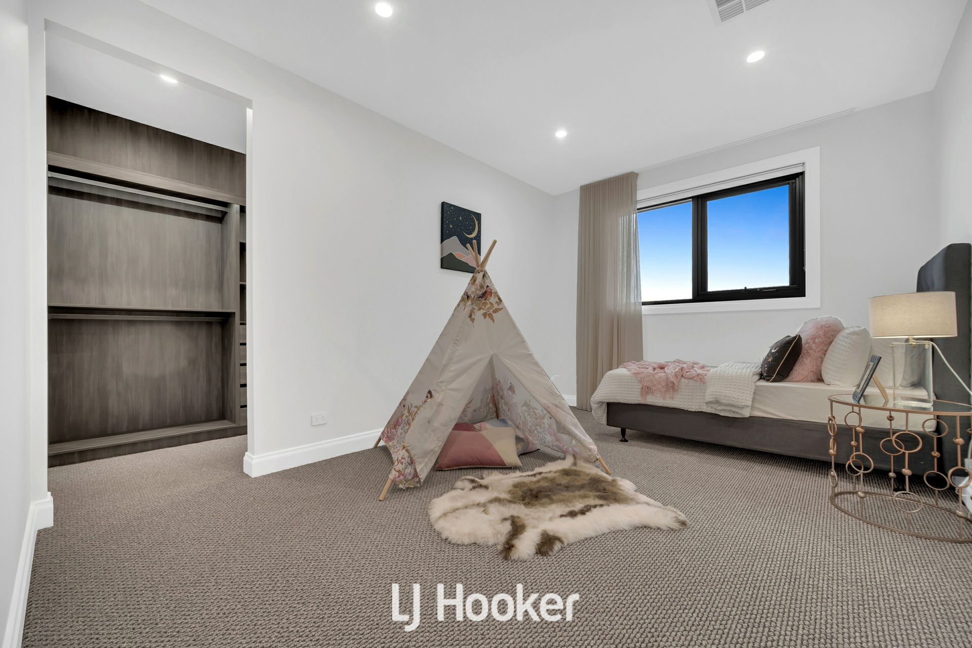 4 Drummond Drive, BERWICK