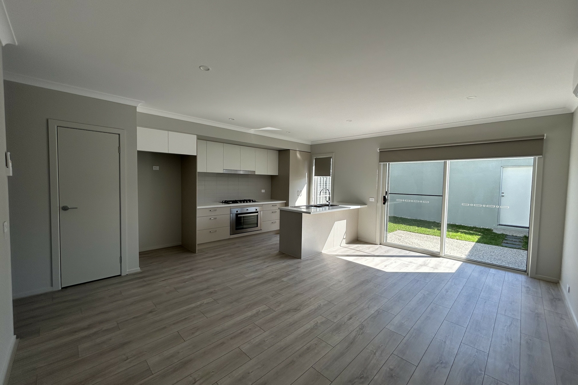15 Image Walk, CLYDE NORTH