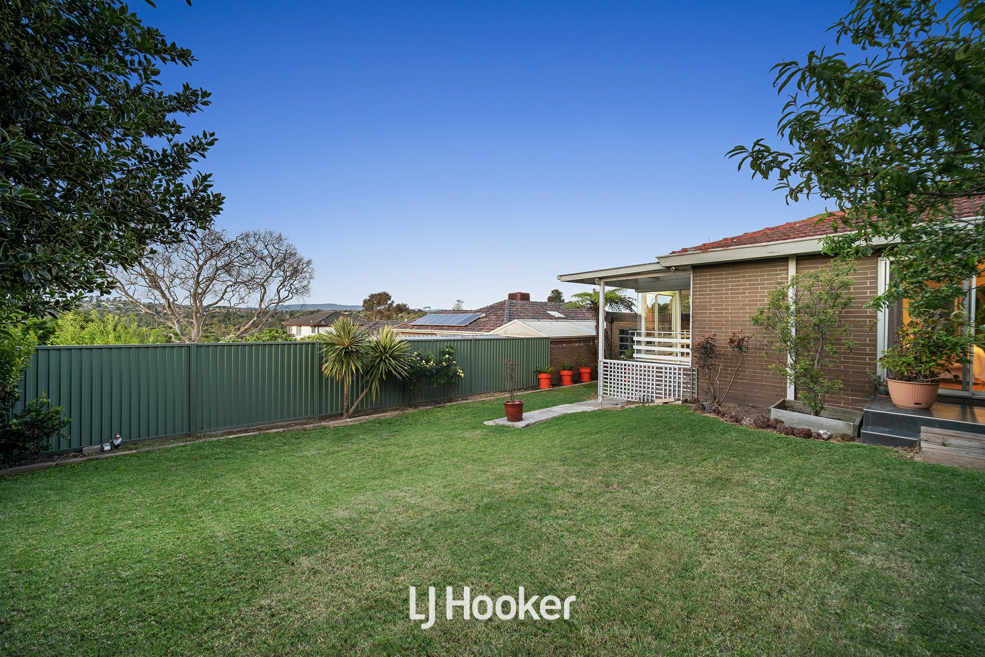 47 Charles Avenue, HALLAM