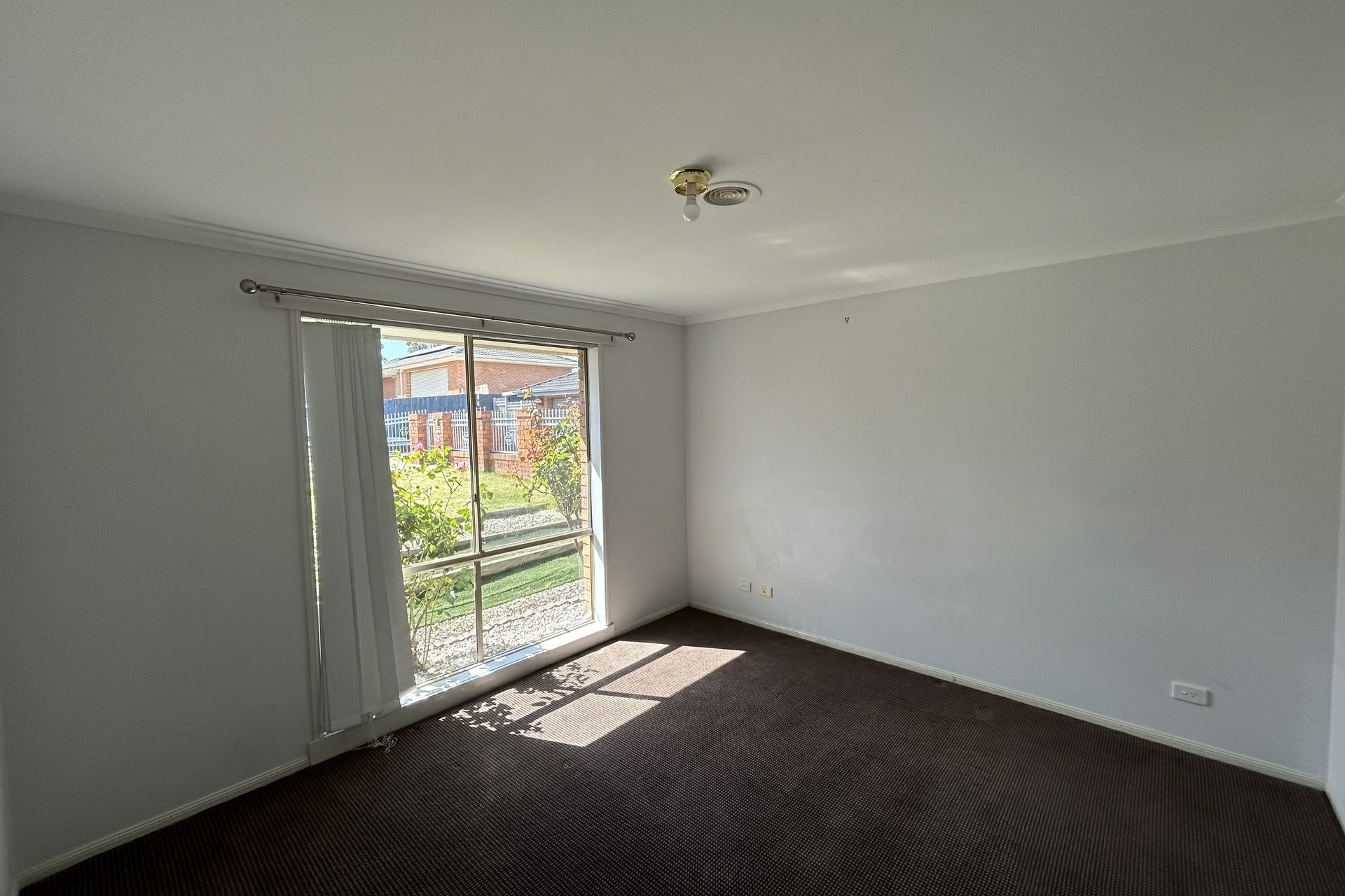 17 Niagara Court, HAMPTON PARK
