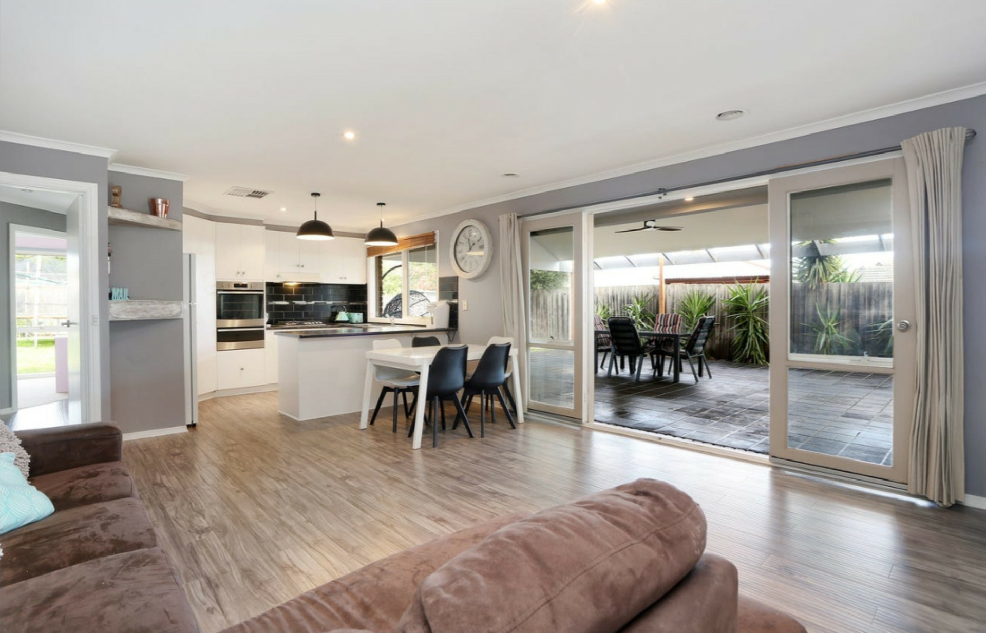 16 Meredith Close, NARRE WARREN SOUTH