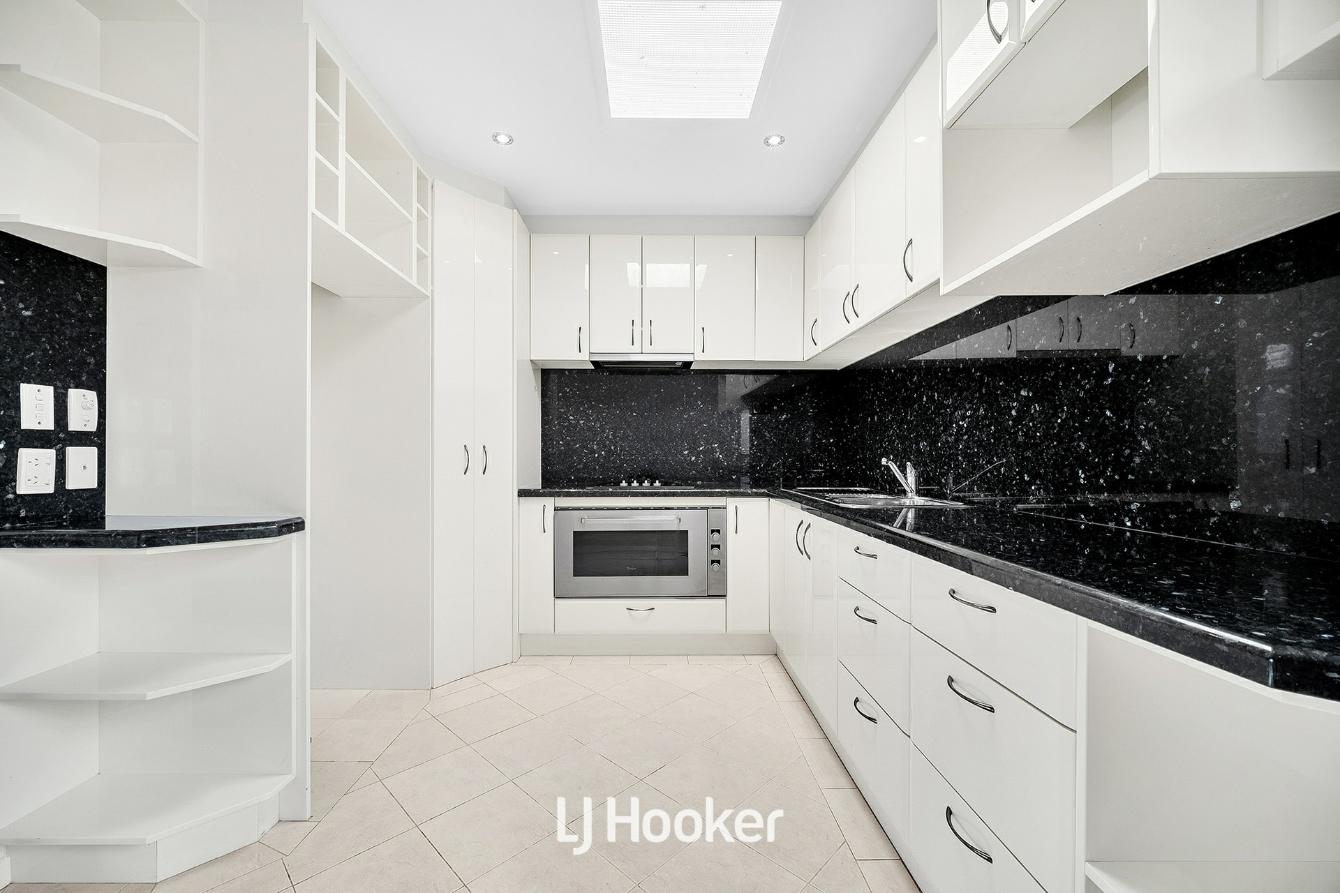 15/24 Rodd Street Dandenong VIC
