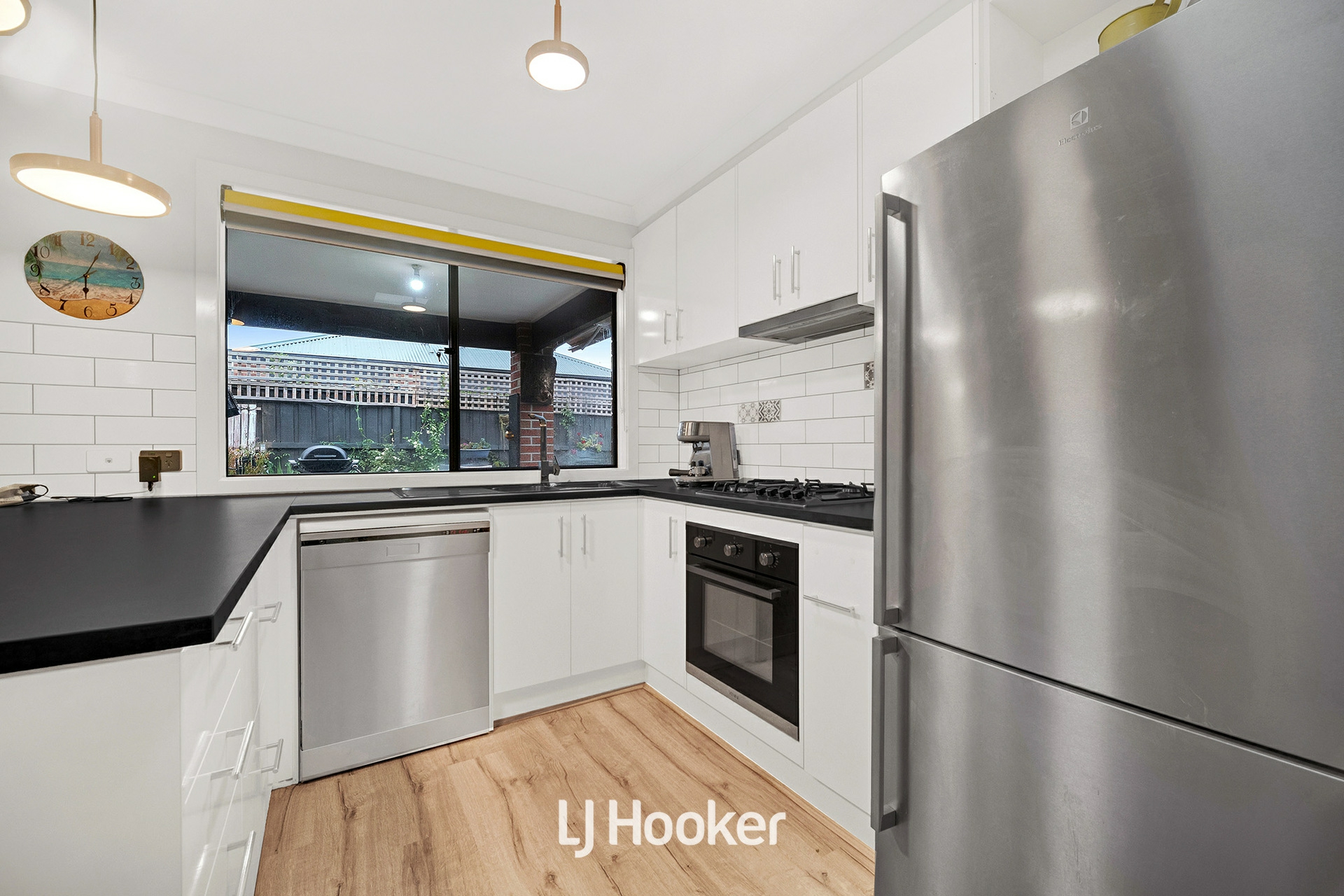 107 Timbertop Boulevard, OFFICER