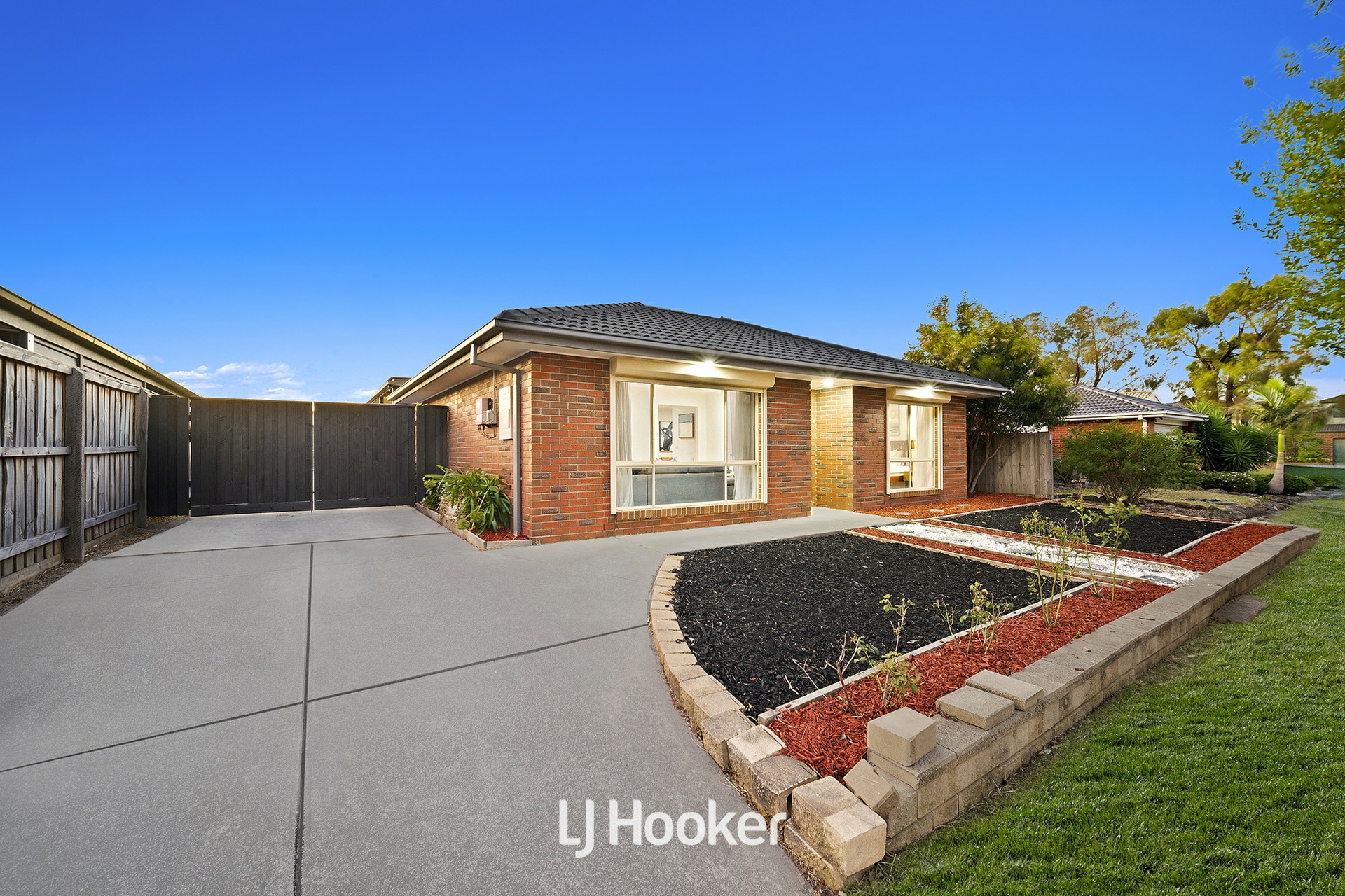 6 Nariel Place, CRANBOURNE WEST