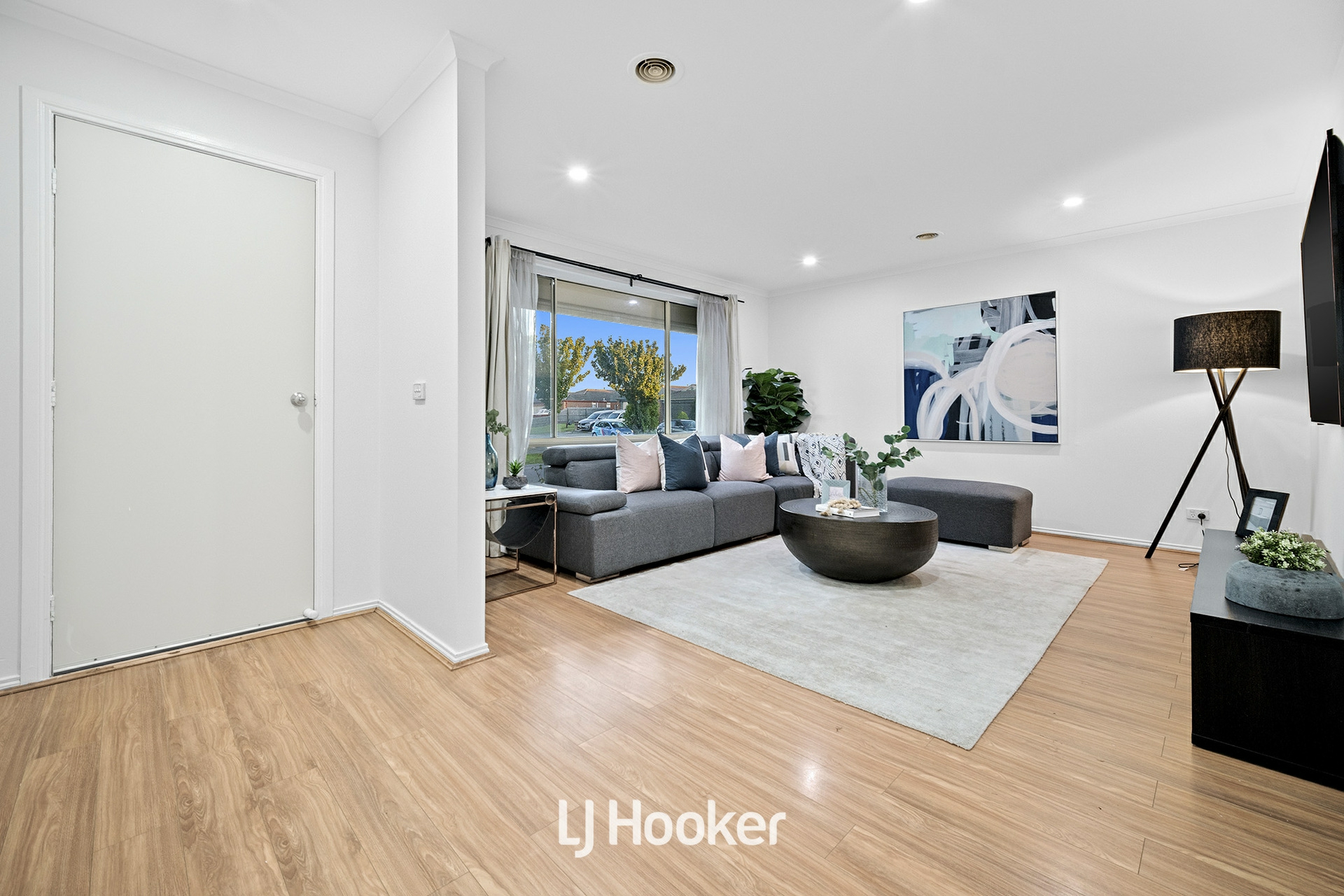6 Nariel Place, CRANBOURNE WEST