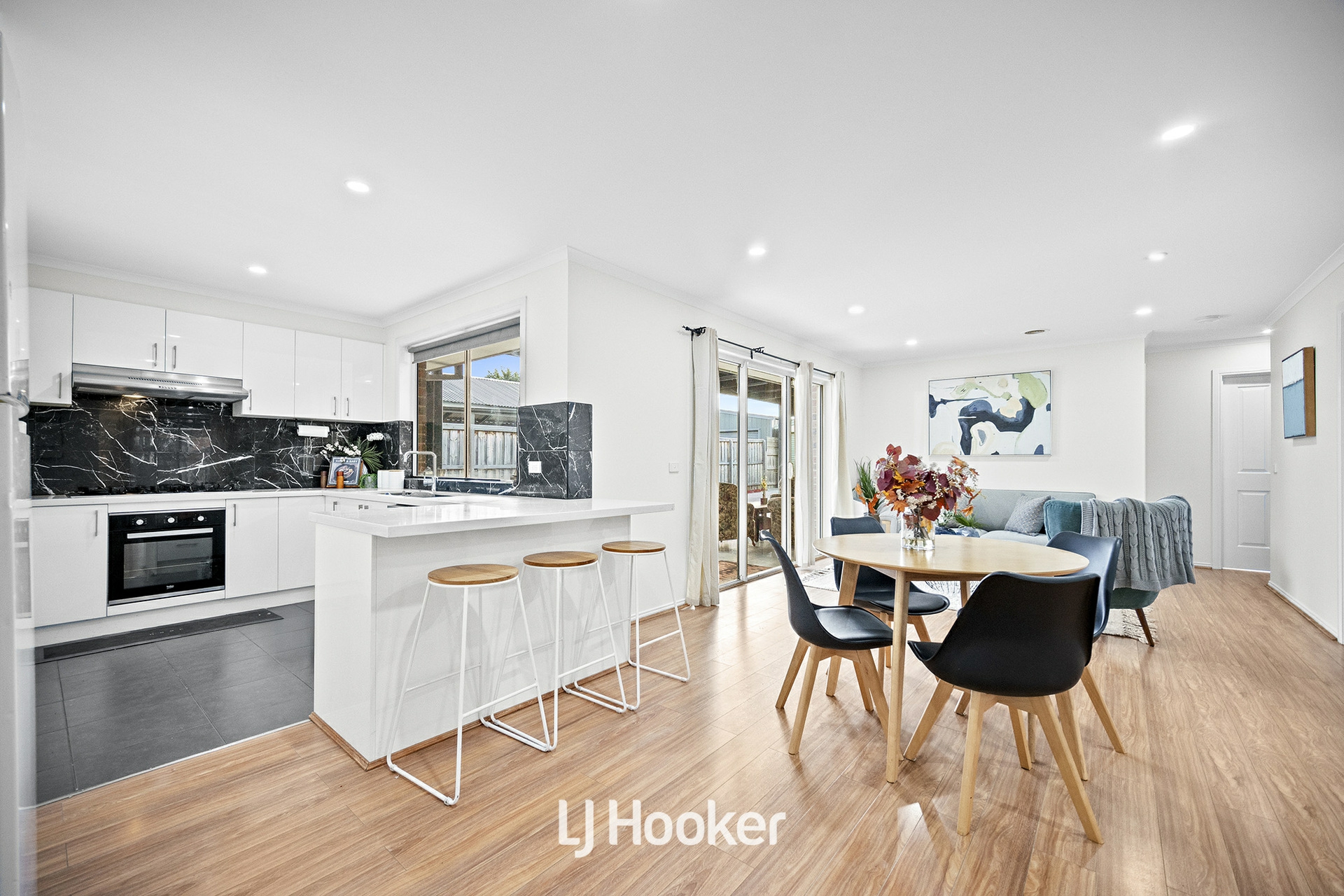 6 Nariel Place, CRANBOURNE WEST