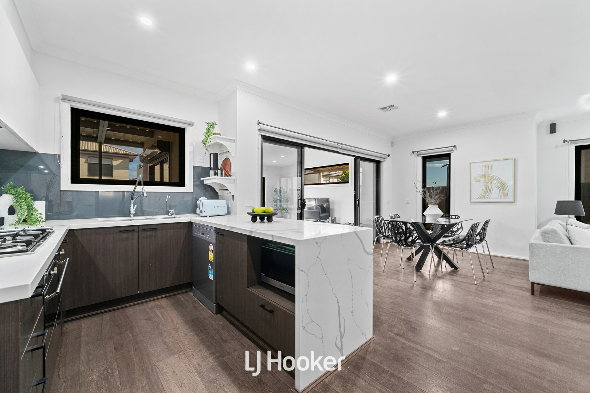 48 Olive Road, LYNBROOK