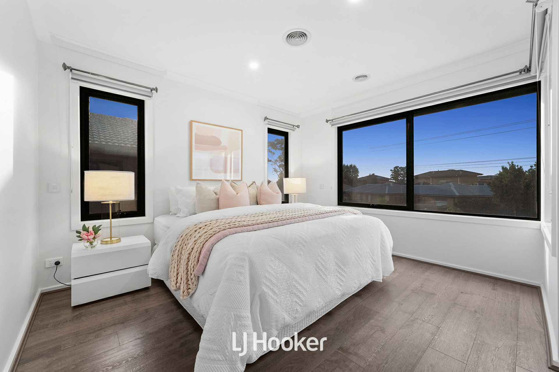 48 Olive Road, LYNBROOK