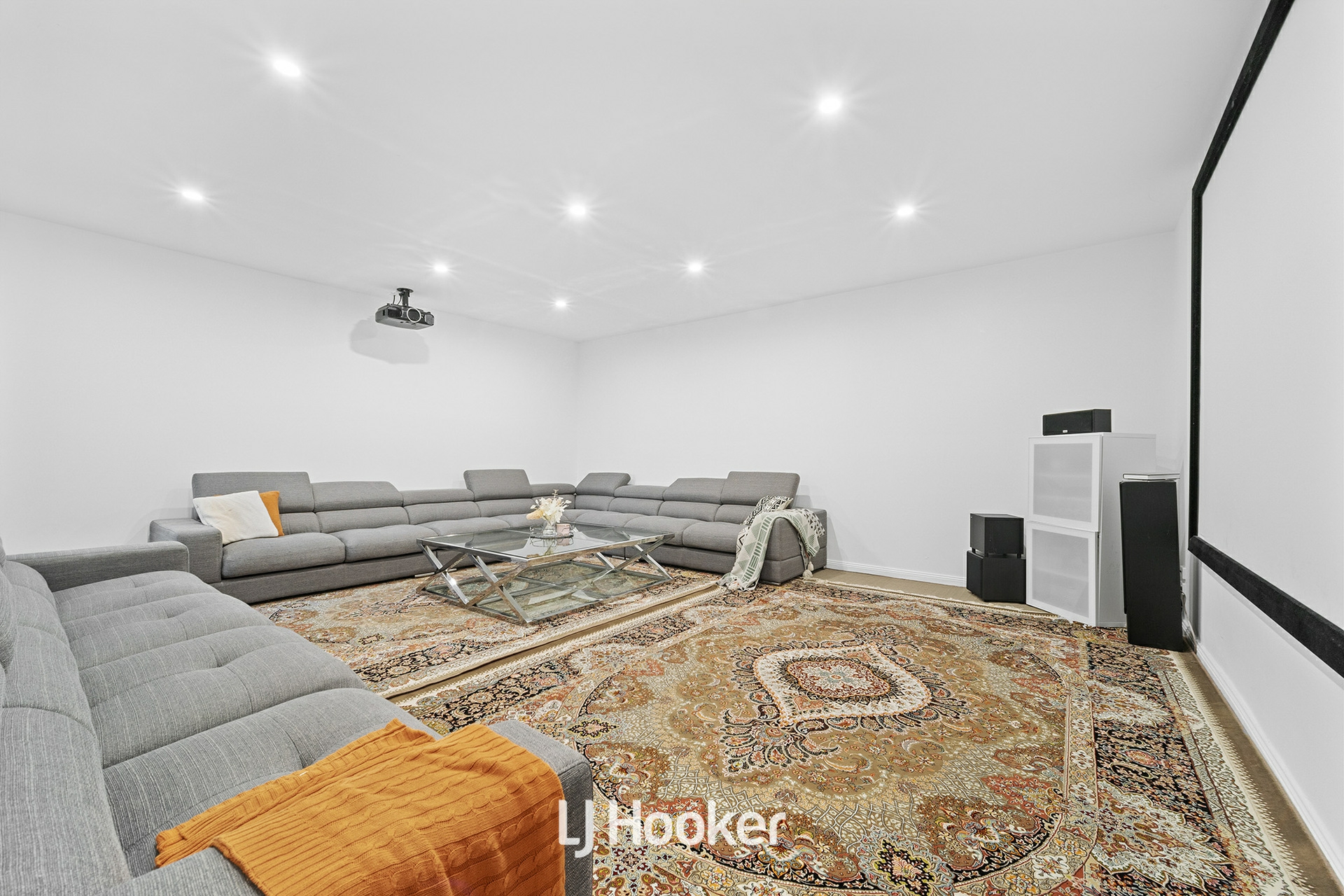 8 Morris West Circuit, LYNBROOK