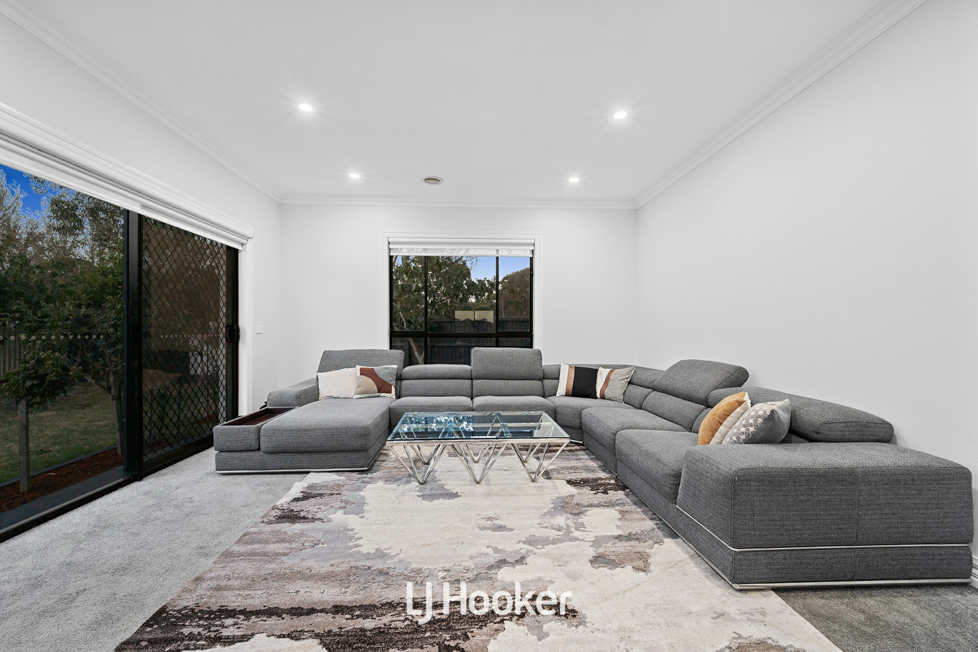 8 Morris West Circuit, LYNBROOK