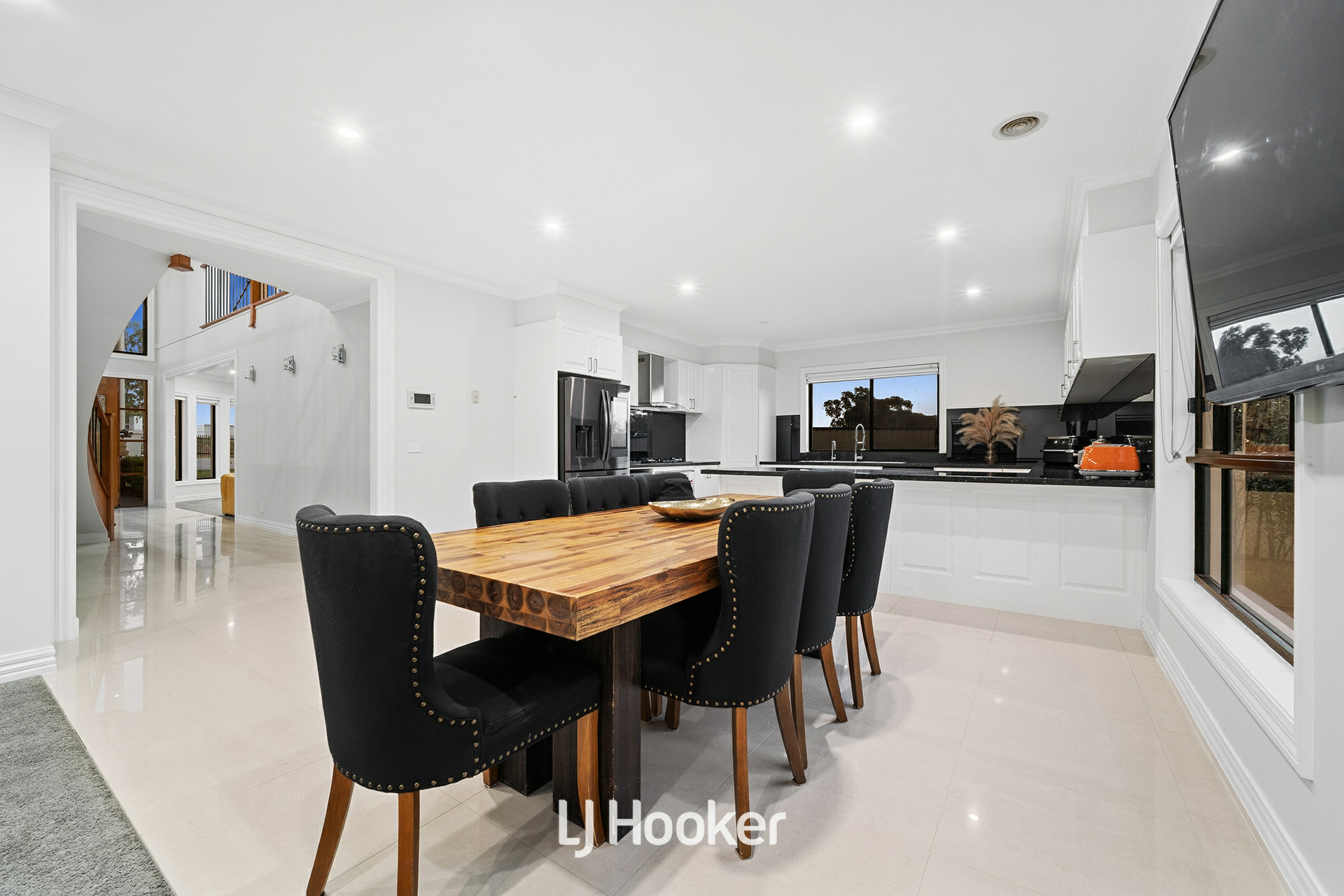 8 Morris West Circuit, LYNBROOK