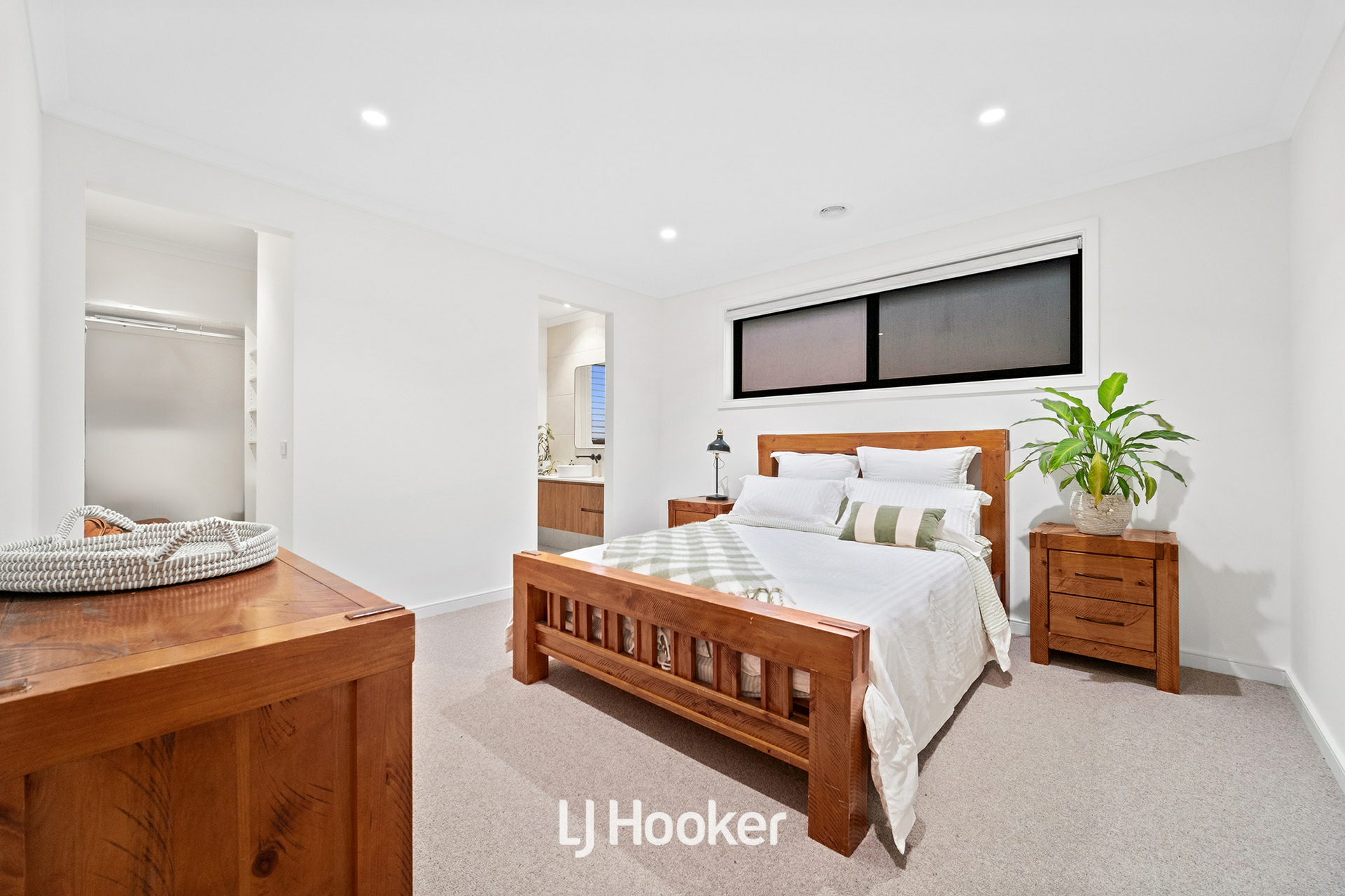 19 Kunlun Crescent, CLYDE NORTH
