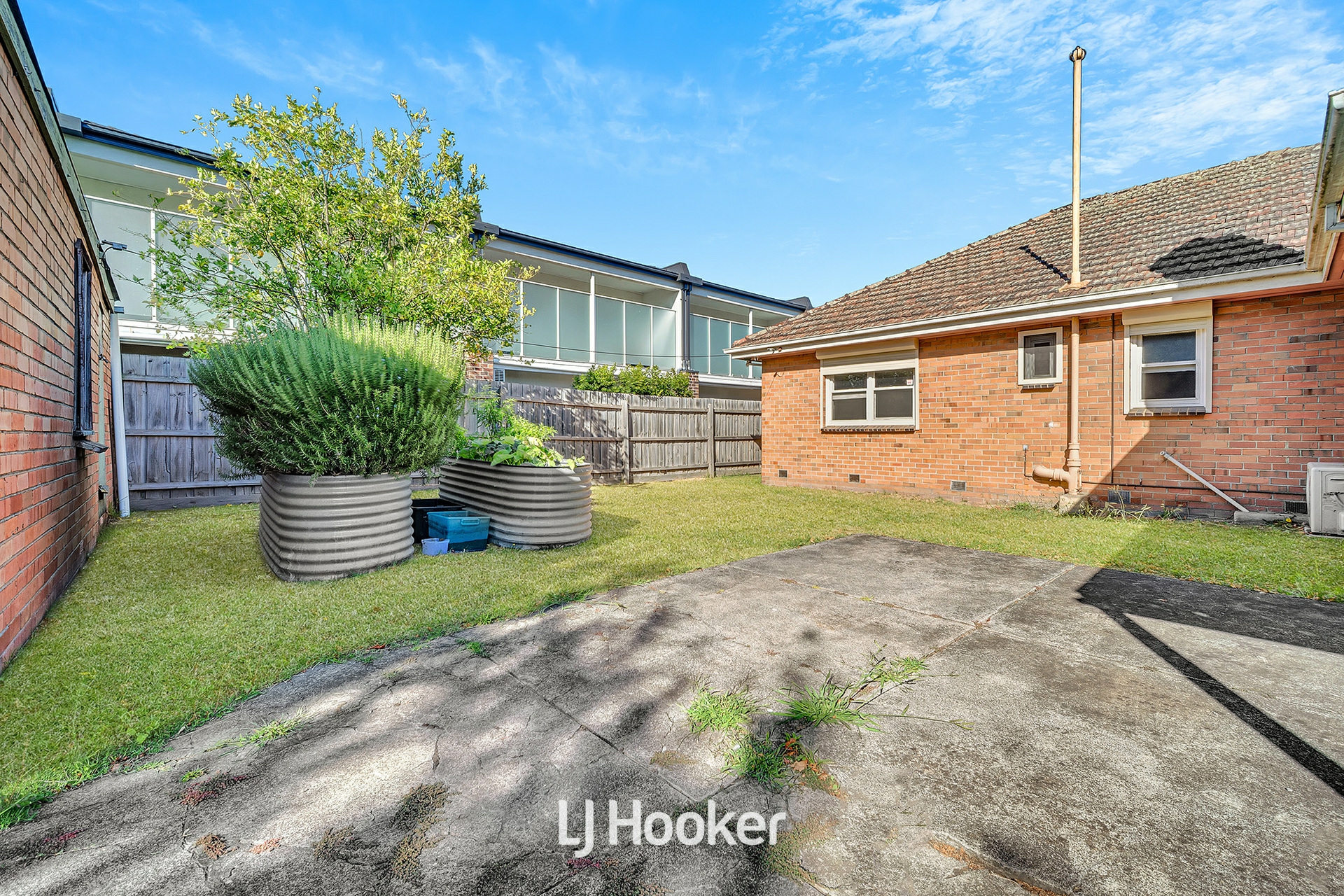 18A Stud Road, DANDENONG