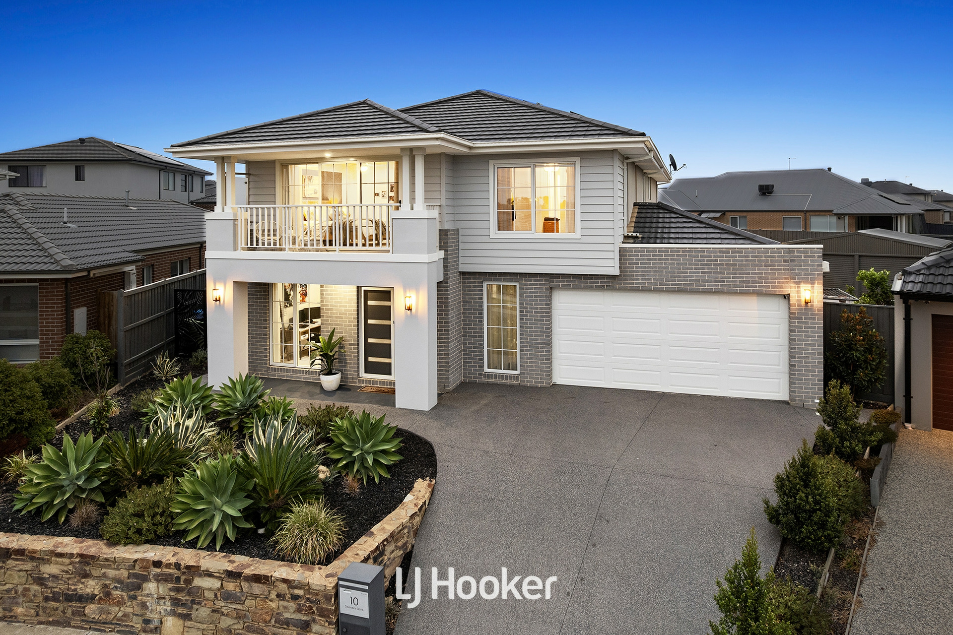 10 Scenery Drive, CLYDE NORTH