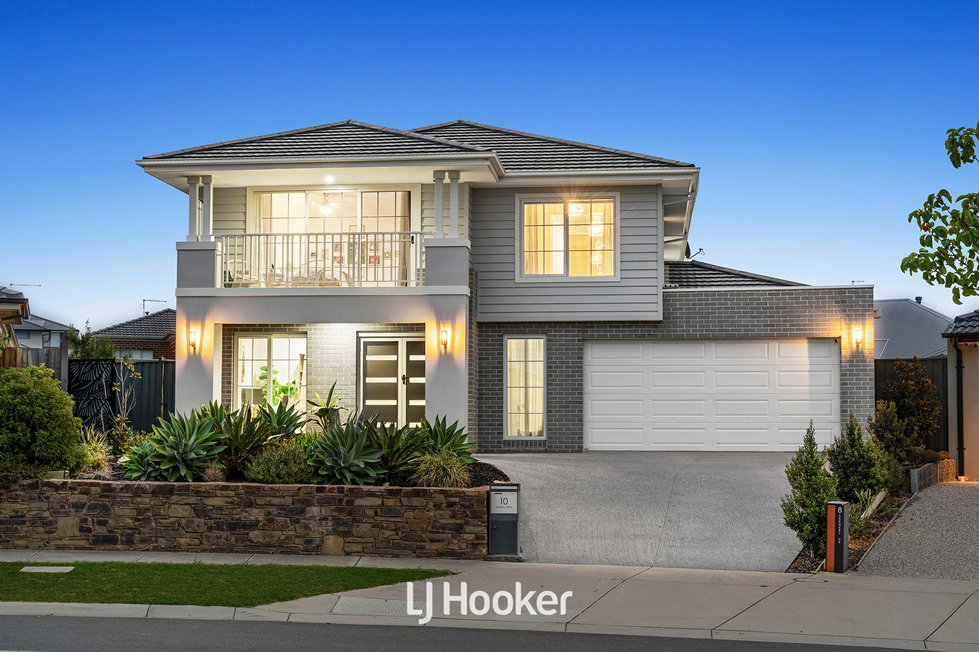 10 Scenery Drive, CLYDE NORTH