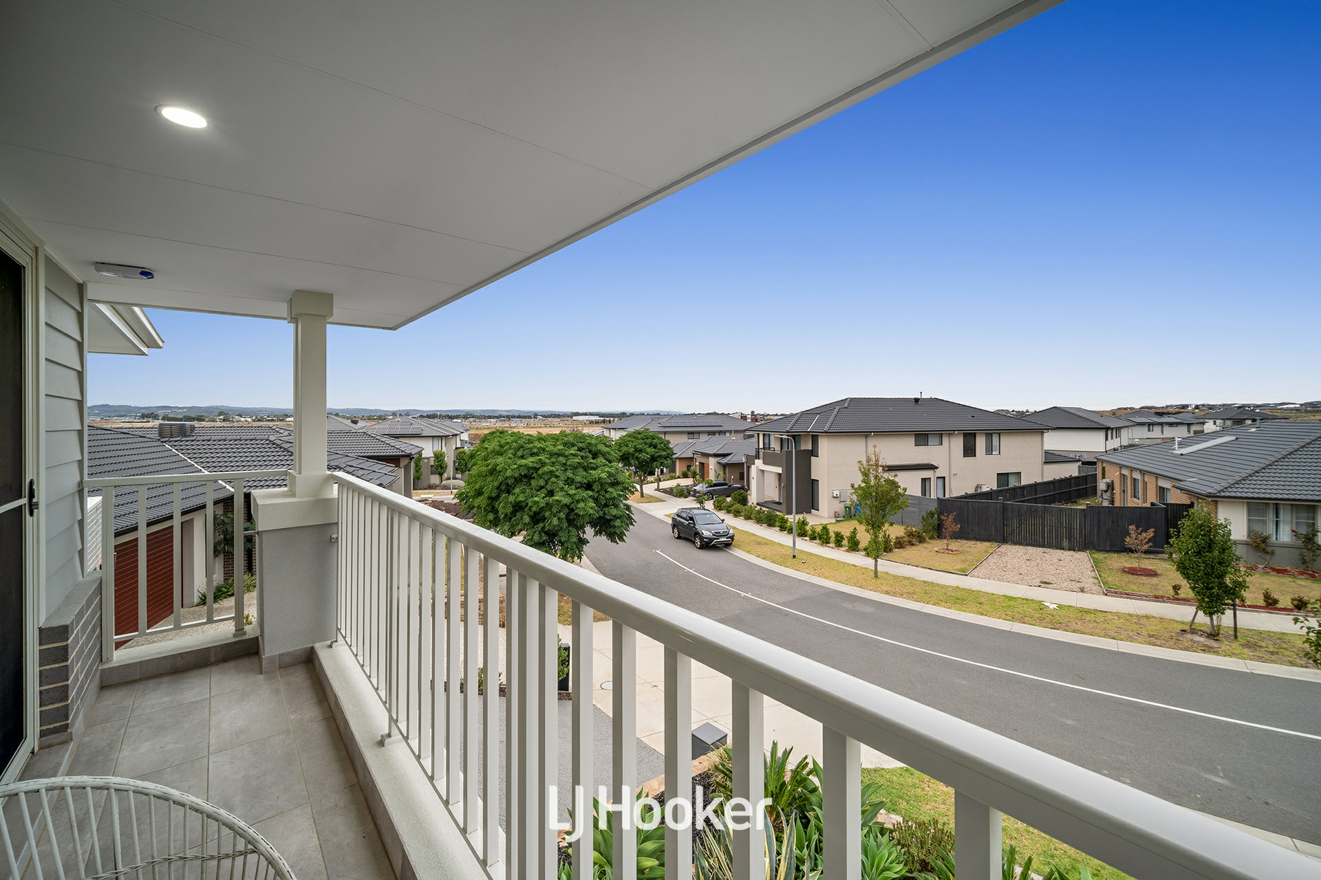 10 Scenery Drive, CLYDE NORTH