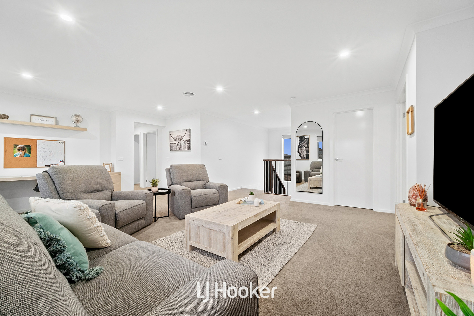10 Scenery Drive, CLYDE NORTH