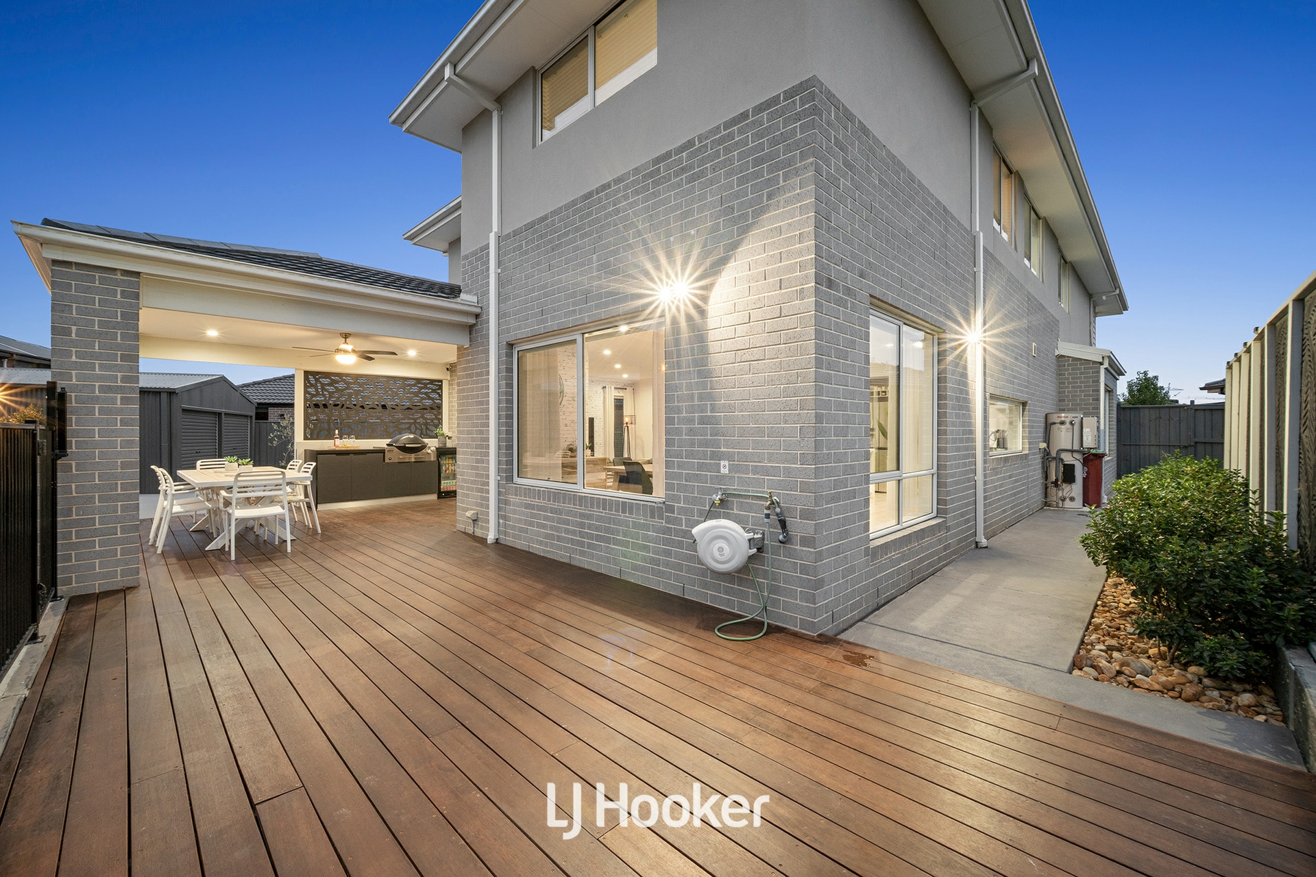 10 Scenery Drive, CLYDE NORTH
