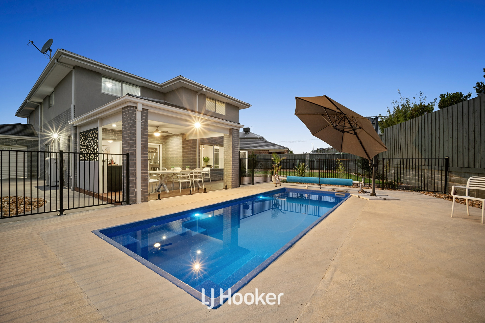 10 Scenery Drive, CLYDE NORTH
