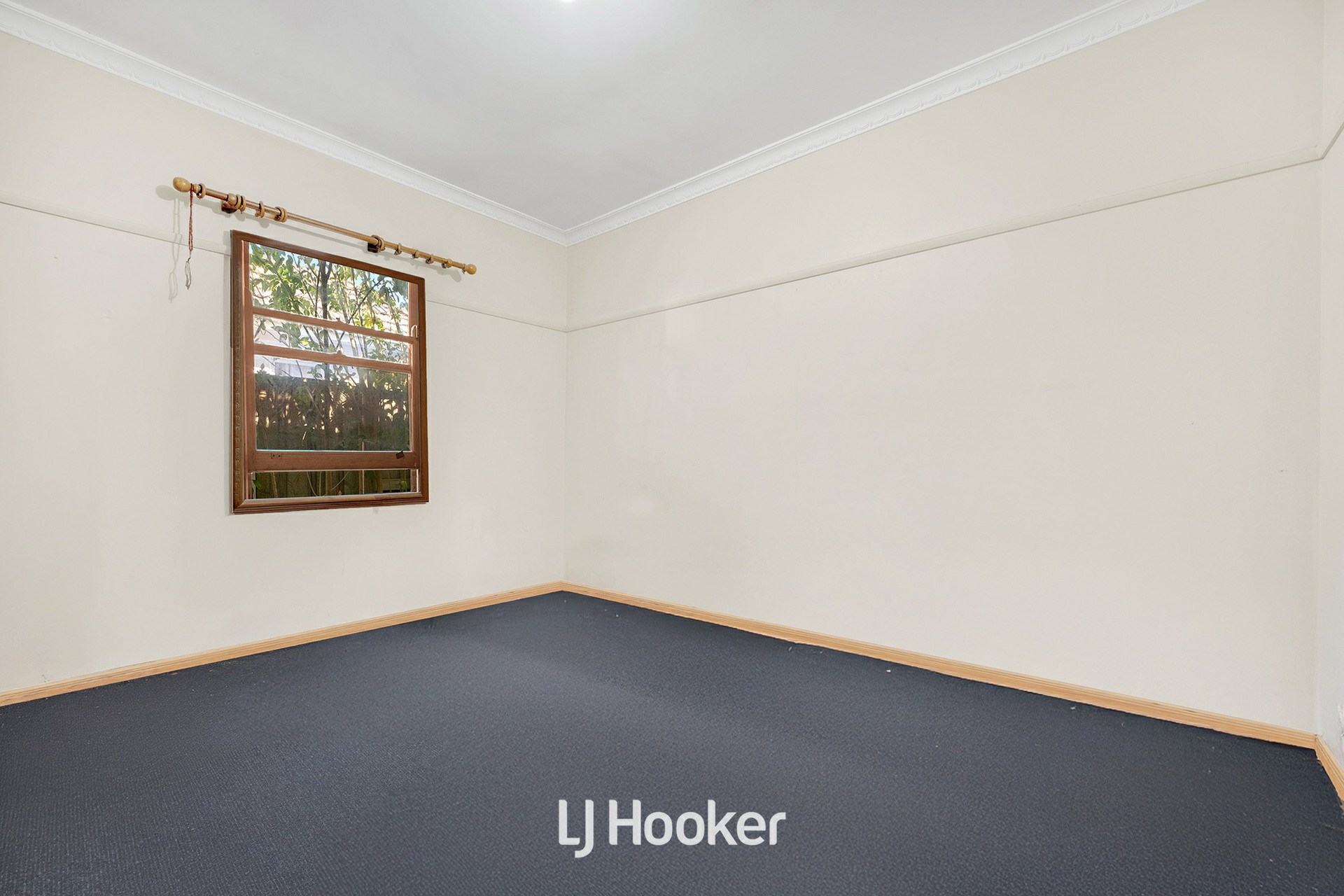 16 Vizard Street, DANDENONG