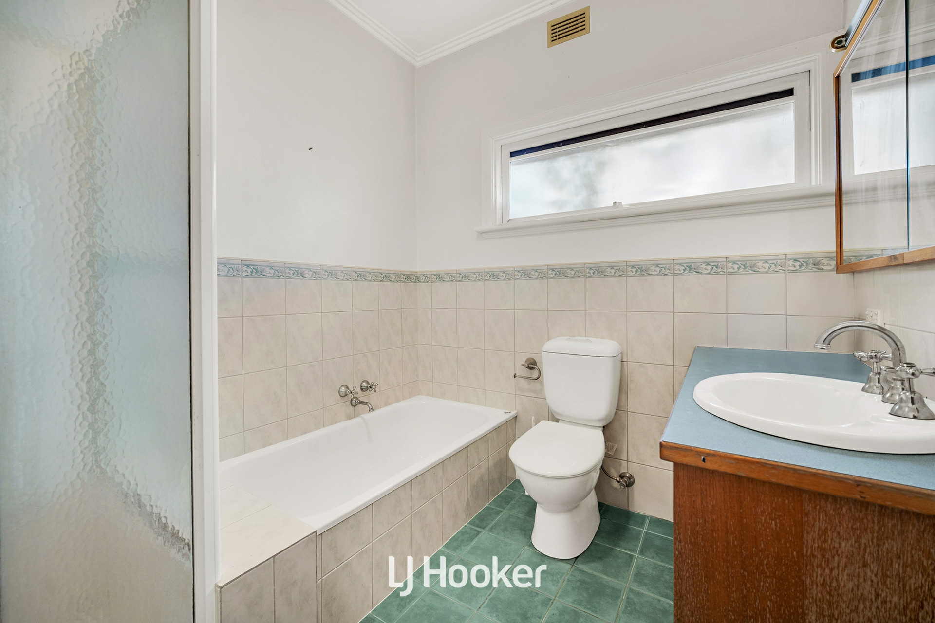 16 Vizard Street, DANDENONG