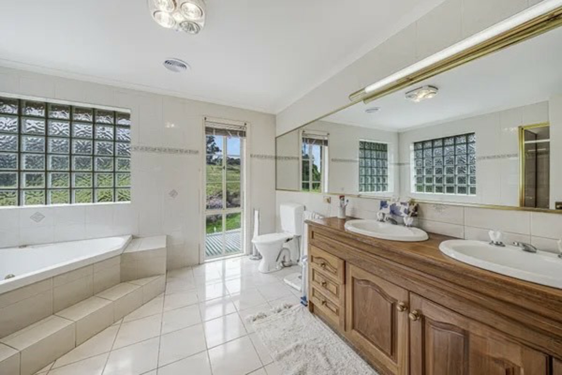 444/454 Belgrave Hallam Road, NARRE WARREN NORTH