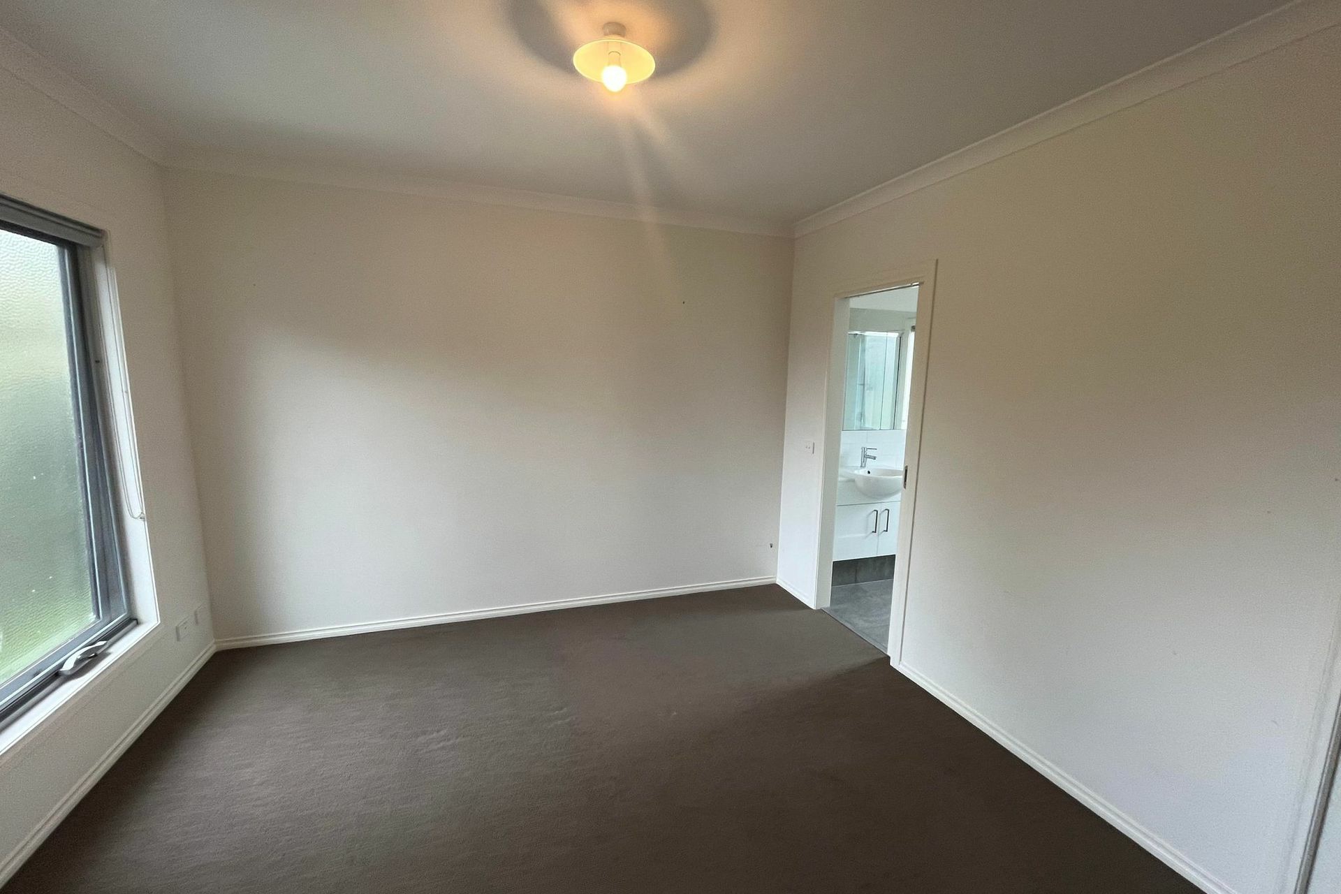 4/29 Burrows Avenue, DANDENONG
