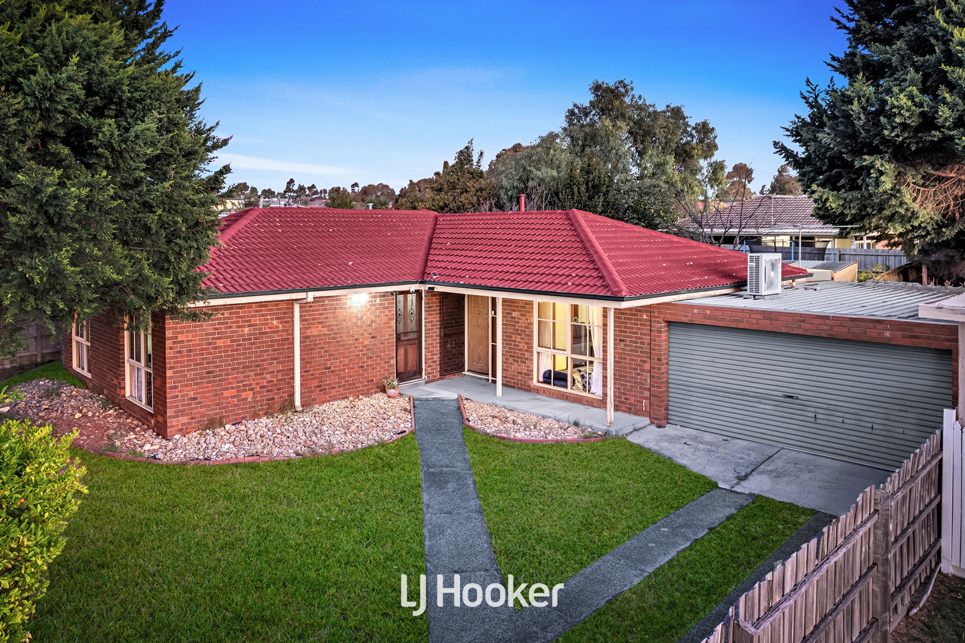 28 Cairns Road, HAMPTON PARK