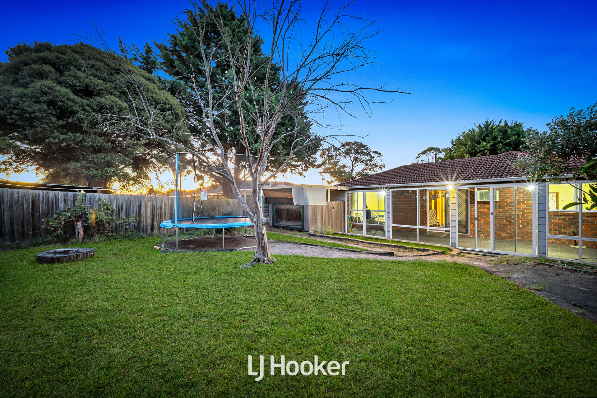 28 Cairns Road, HAMPTON PARK