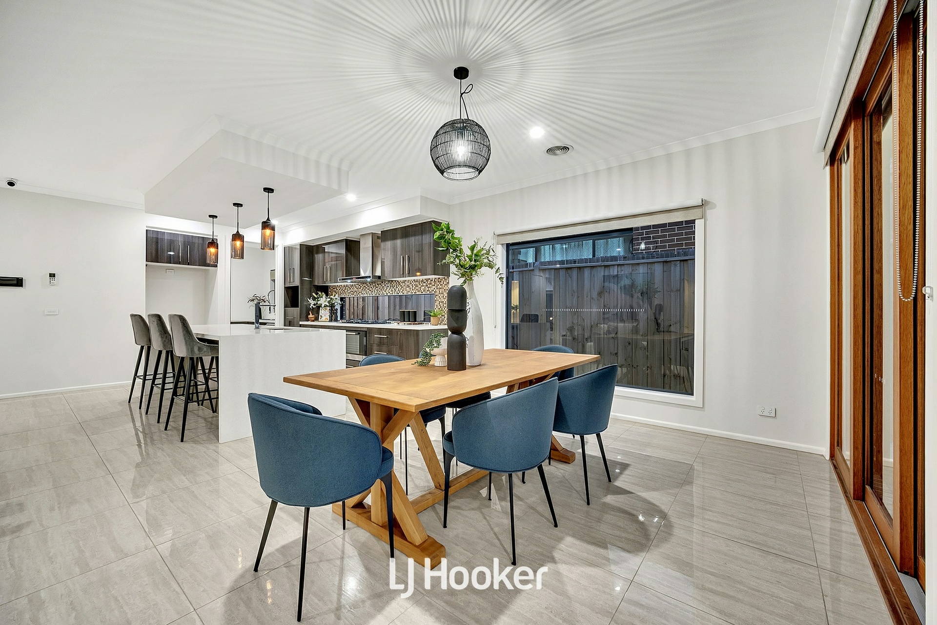 6 Bernardins Street, CLYDE NORTH