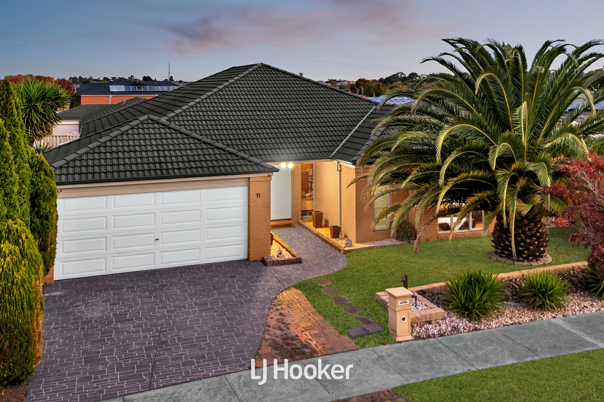 11 Fairways Boulevard, CRANBOURNE NORTH