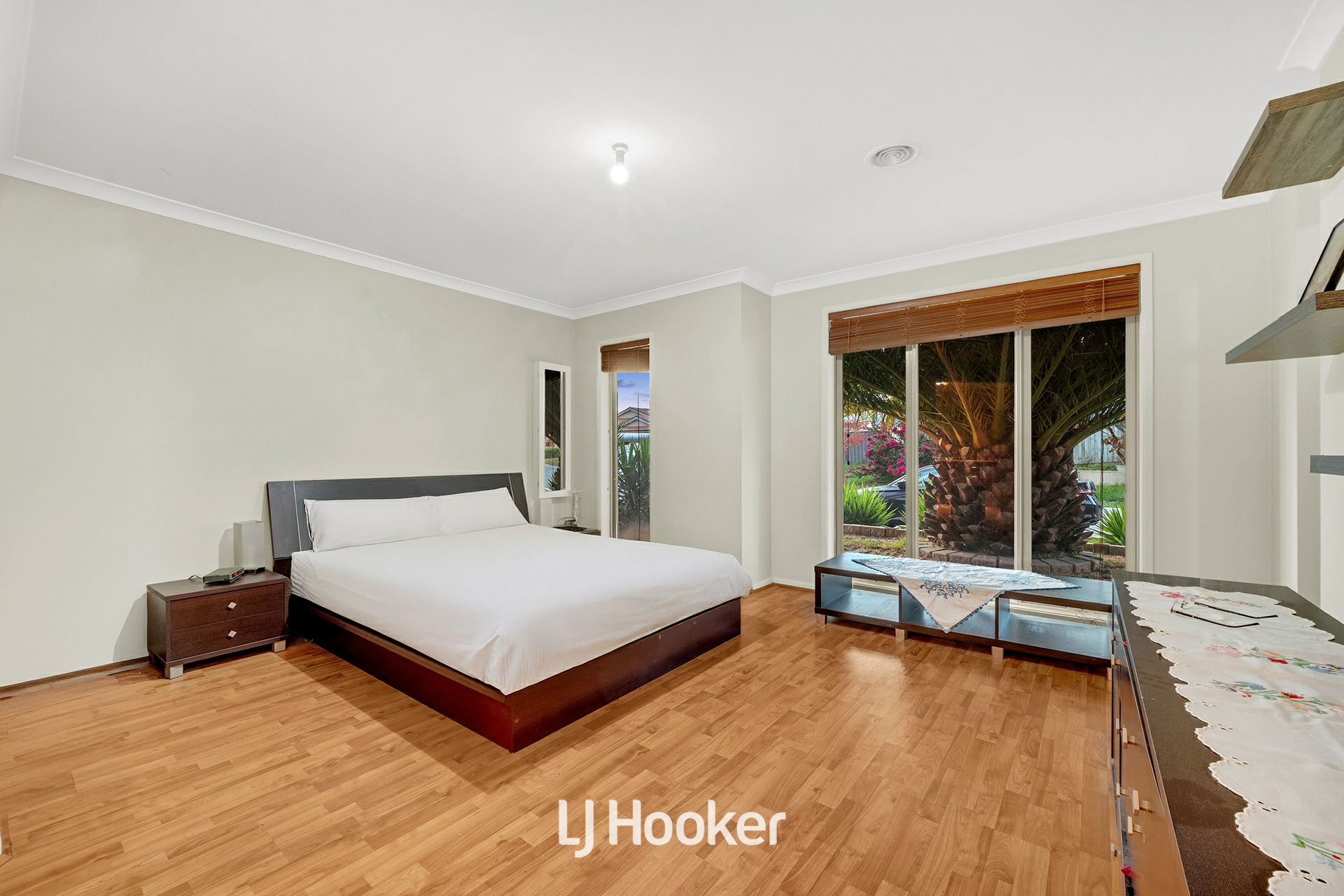 11 Fairways Boulevard, CRANBOURNE NORTH