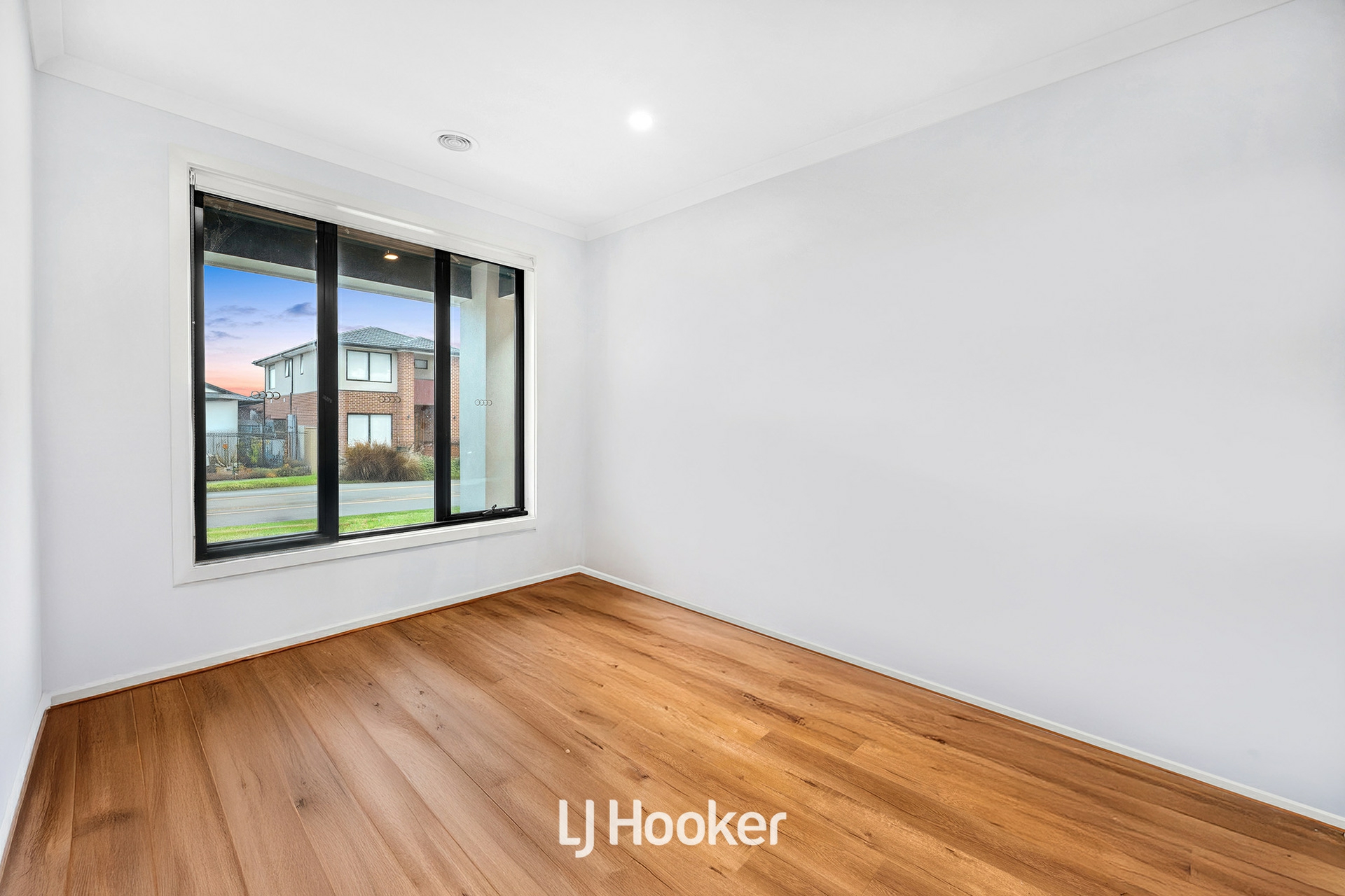 13 Bonza Circuit, CLYDE NORTH