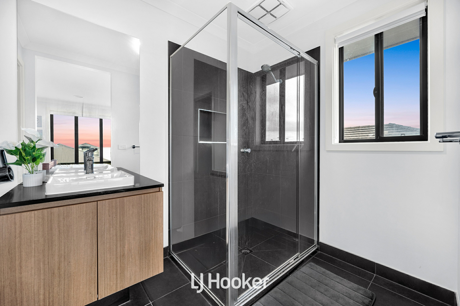 13 Bonza Circuit, CLYDE NORTH