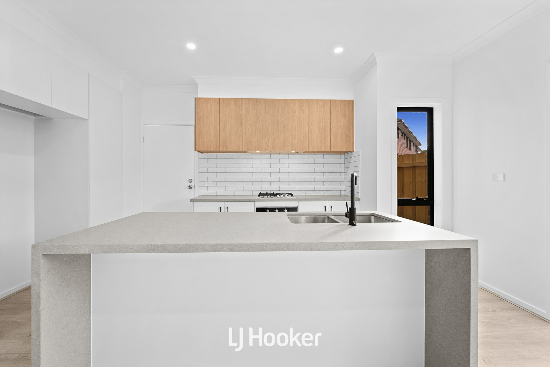 2/22 Napier Street, DANDENONG