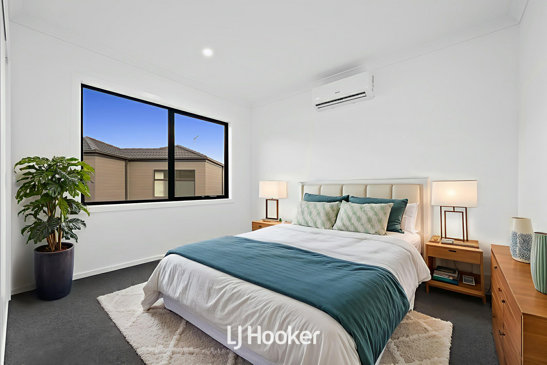2/22 Napier Street, DANDENONG