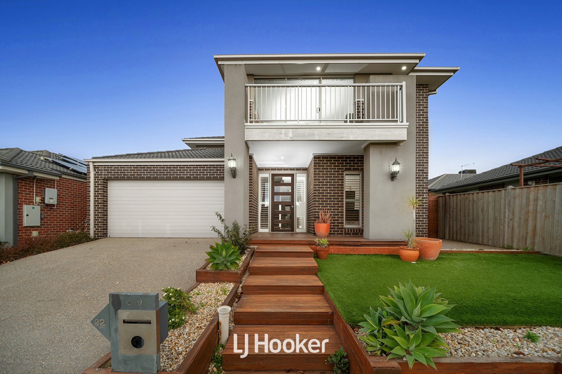 32 Rathberry Circuit, CLYDE NORTH
