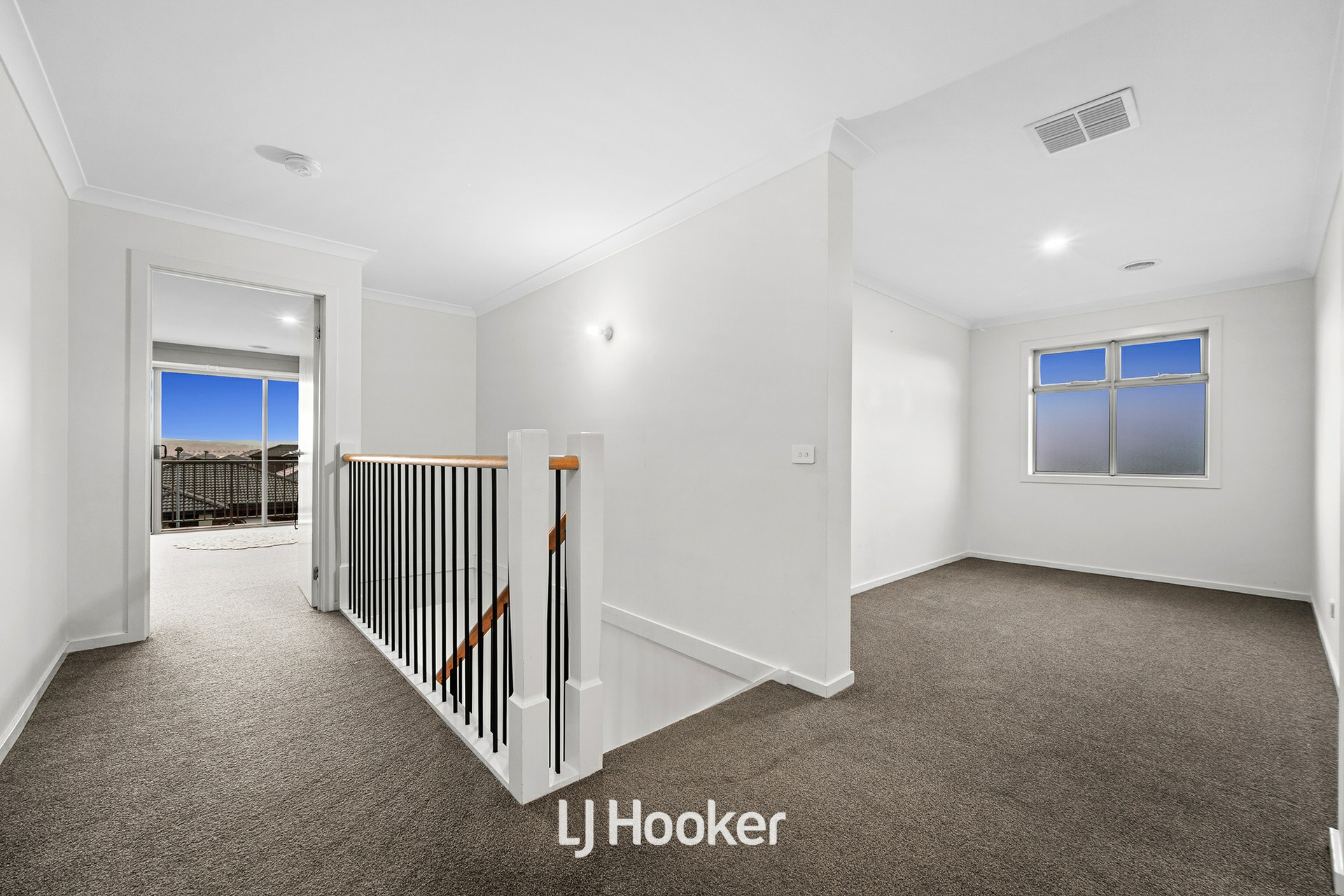 32 Rathberry Circuit, CLYDE NORTH