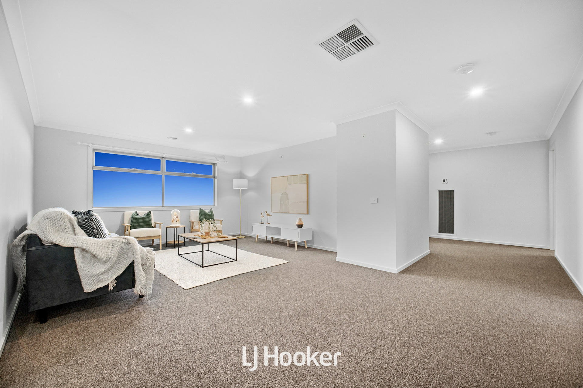32 Rathberry Circuit, CLYDE NORTH