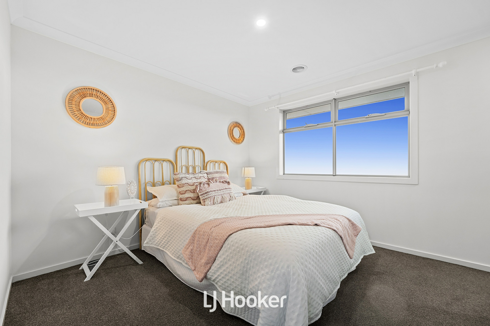 32 Rathberry Circuit, CLYDE NORTH