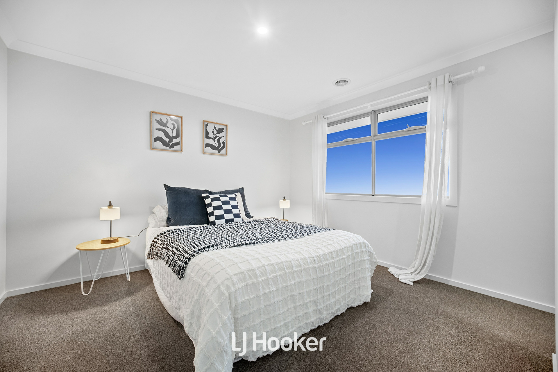 32 Rathberry Circuit, CLYDE NORTH