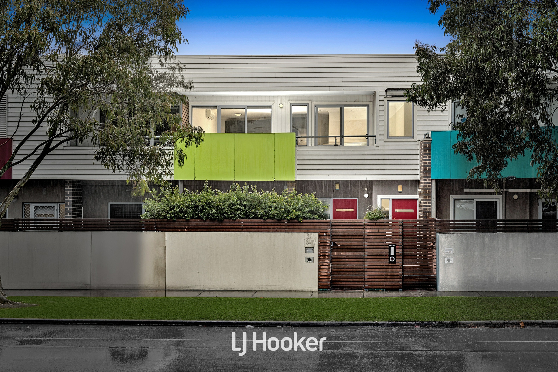 4/19 - 27 Connell Lane, DANDENONG