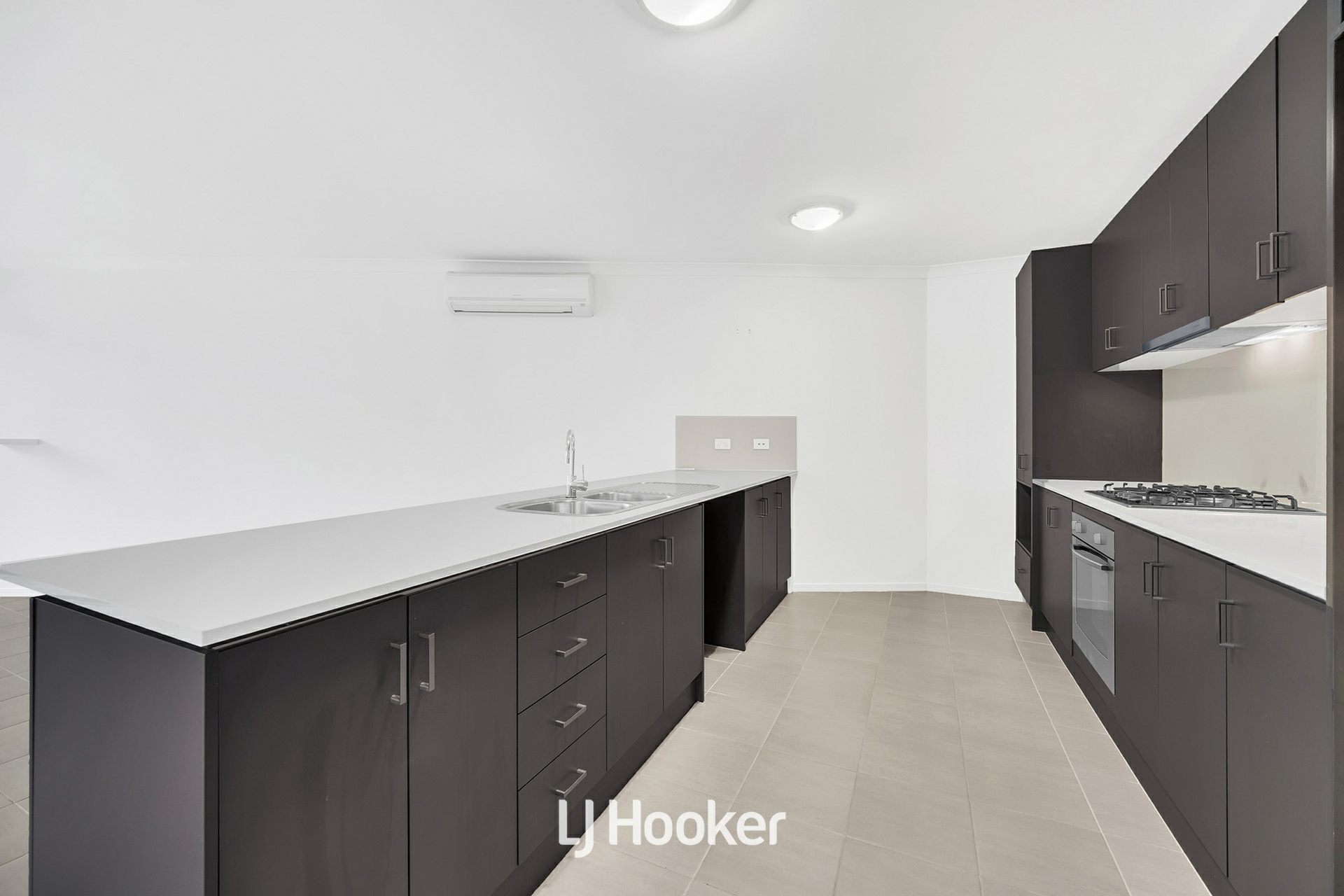 4/19 - 27 Connell Lane, DANDENONG