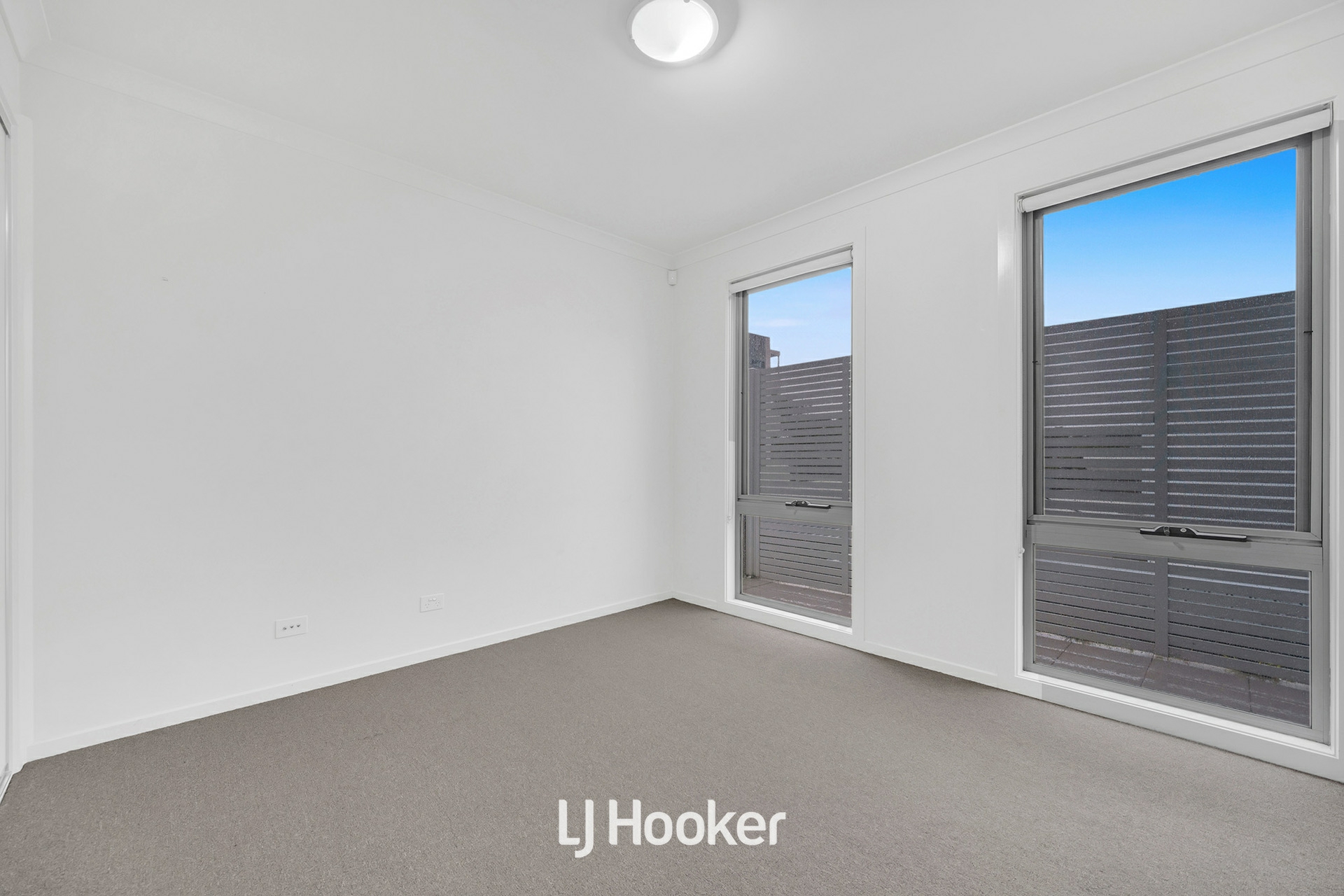 4/19 - 27 Connell Lane, DANDENONG