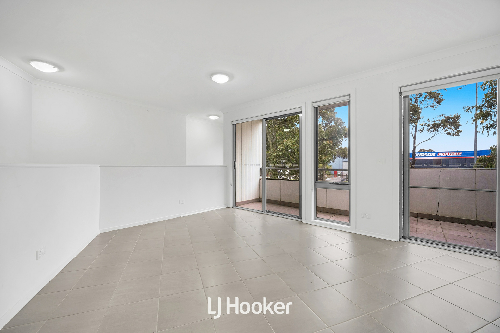 4/19 - 27 Connell Lane, DANDENONG