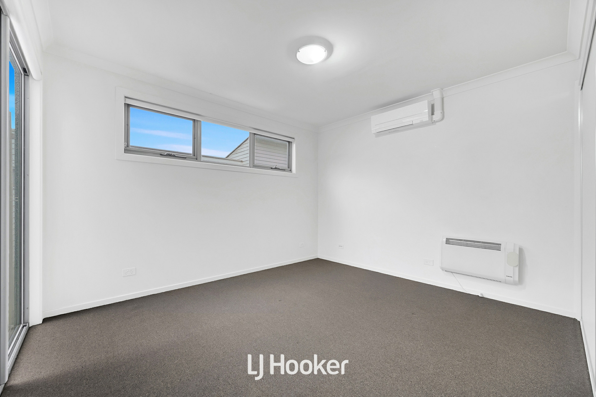 4/19 - 27 Connell Lane, DANDENONG