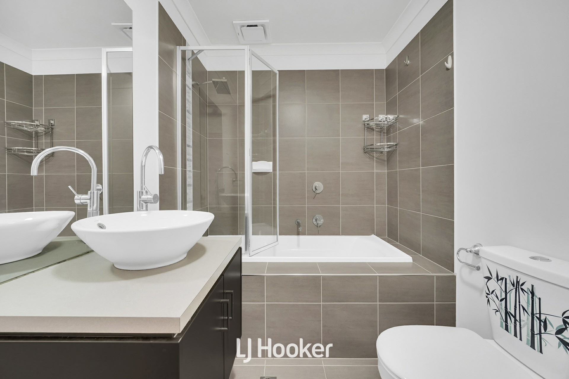 4/19 - 27 Connell Lane, DANDENONG