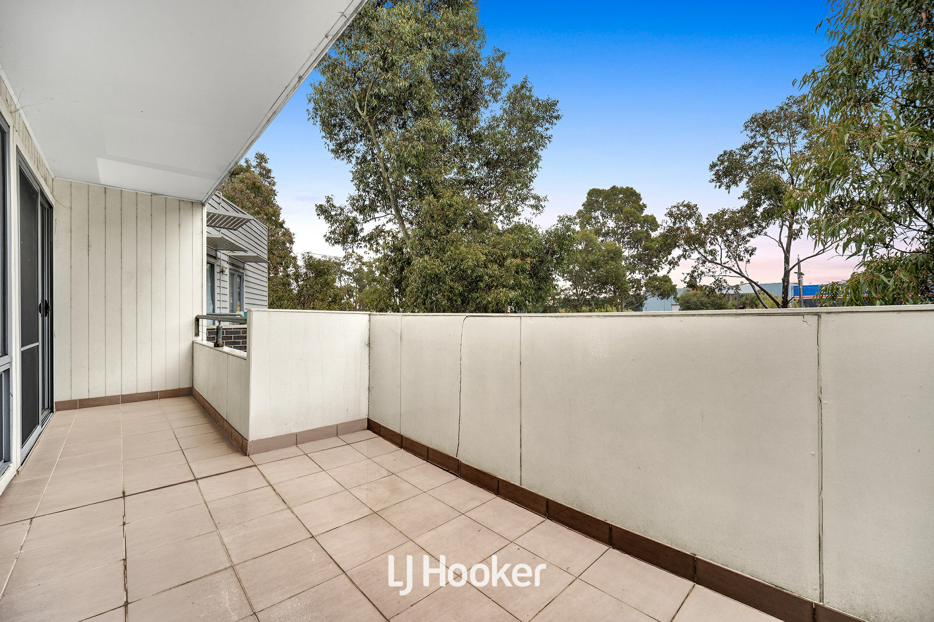 4/19 - 27 Connell Lane, DANDENONG