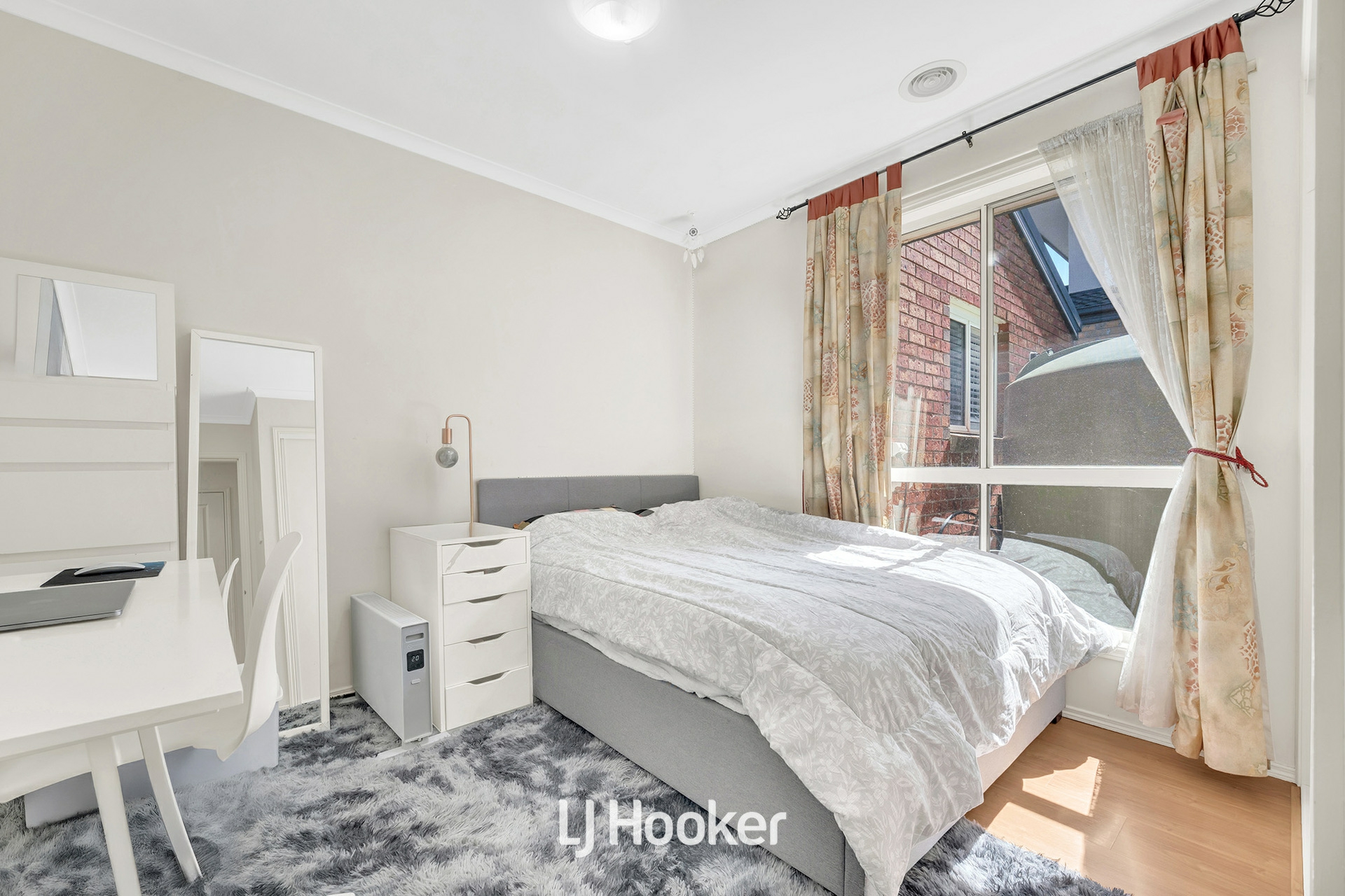 37 Lawson Way — photo 11 of 25